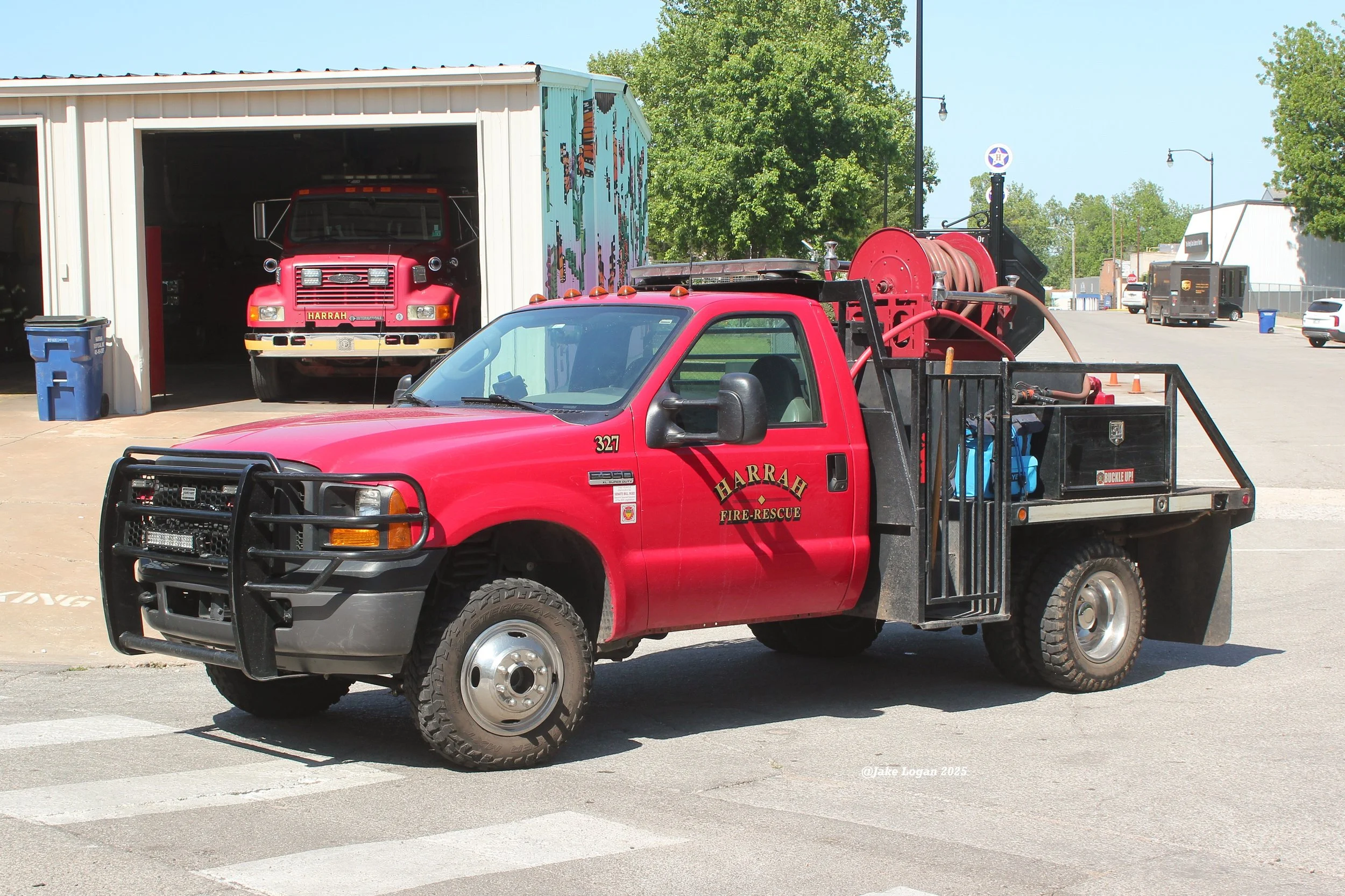 Brush Pumper 327 - 2007 Ford F350/M&M Metalworx - 200 Hale/300 Tank - Gas/Auto
 
 
Brush Pumper 327 is first out brush pumper for Station 1.
