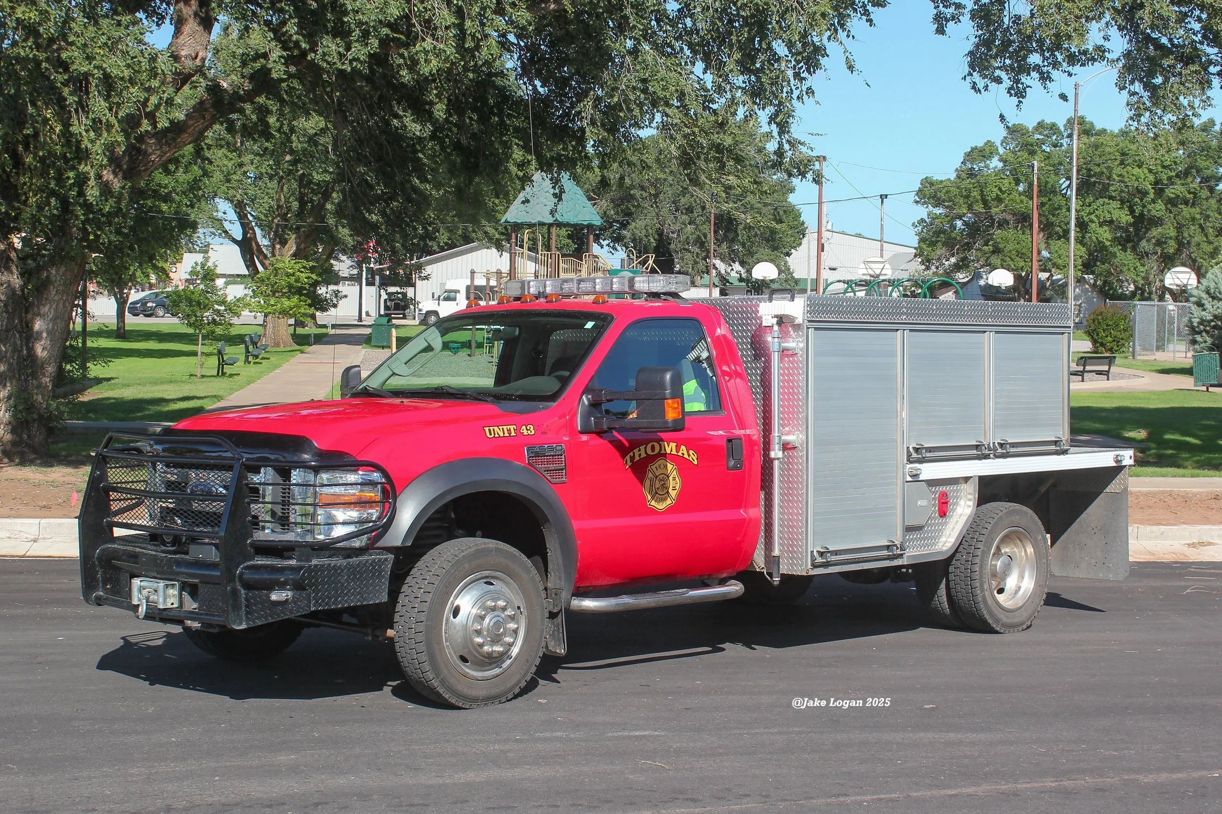 Rescue 643 - 2009 Ford F550/Unruh - 200 Hale/300 Tank - Diesel/Auto
 
 
Rescue 643 is first out for accidents at the department and is equipped with a set of hydraulic extrication equipment. It also has a pump and tank if needed.