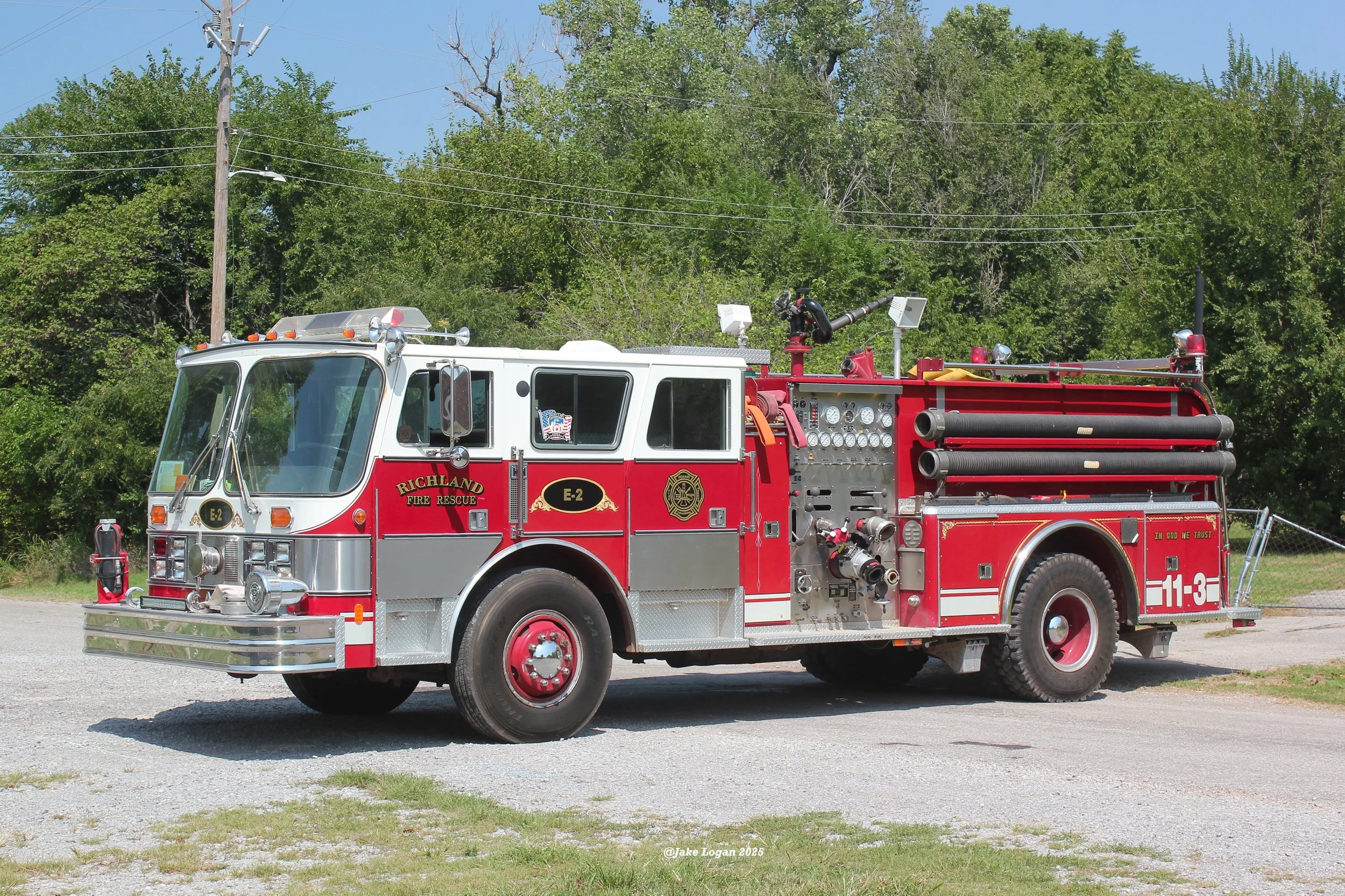 Engine 2 - 1987 Hahn, HCP-1222922687 - 1250 Hale/500 Tank - Diesel/Auto - ex-East Greenbush, NY
 
 
Engine 2 is the departments second out engine and can also respond to larger accidents if needed. Engine 2 originally served as Engine 42-11-3 in East