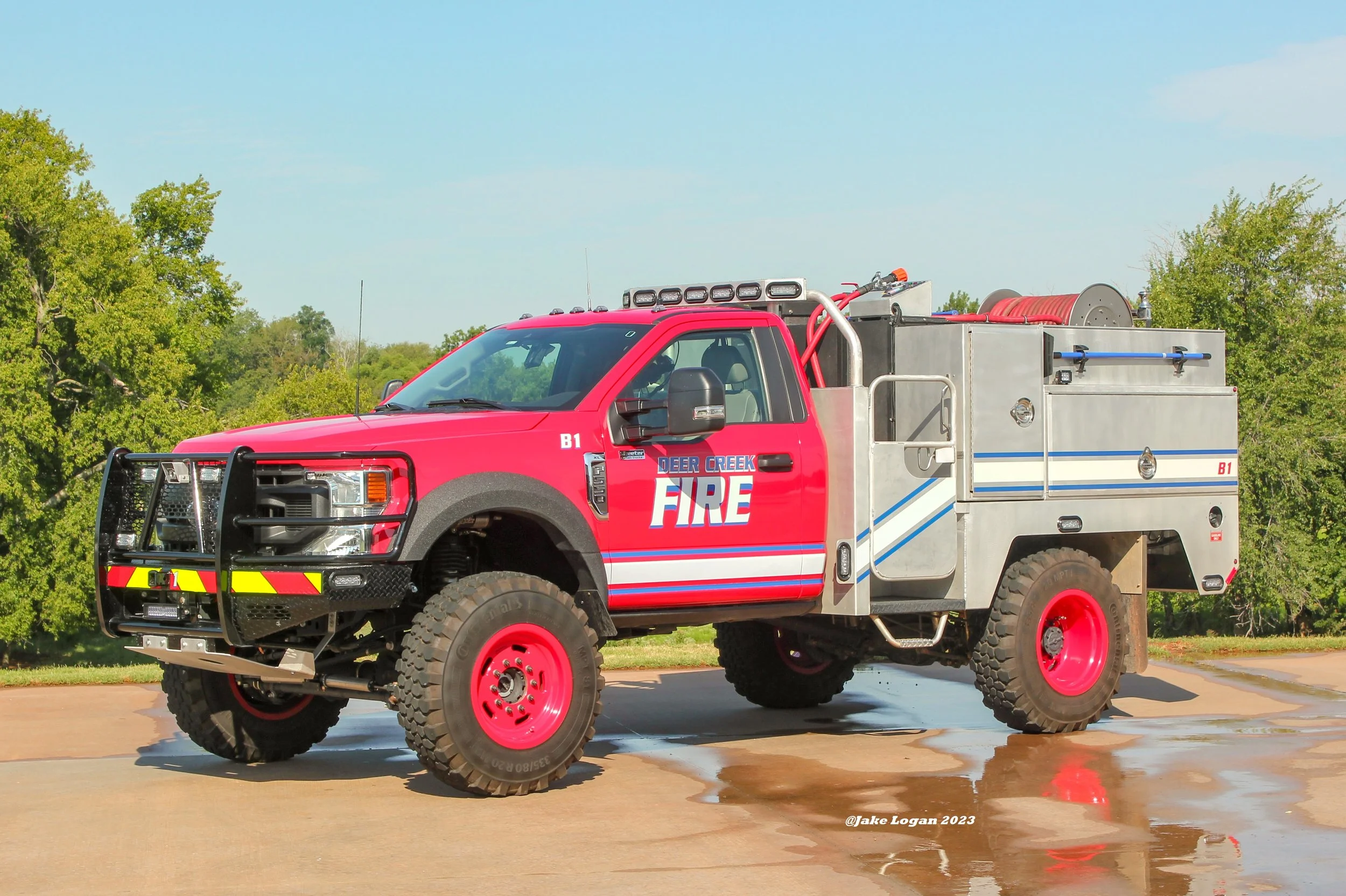 Brush Pumper 1 - 2022 Ford F550/Skeeter - 150/400 - Gas/Auto
 
 
Placed in service in 2023, this truck is equipped with a 6" lift kit and 40" tires and sits a staggering 4 inches higher than their other Skeeter