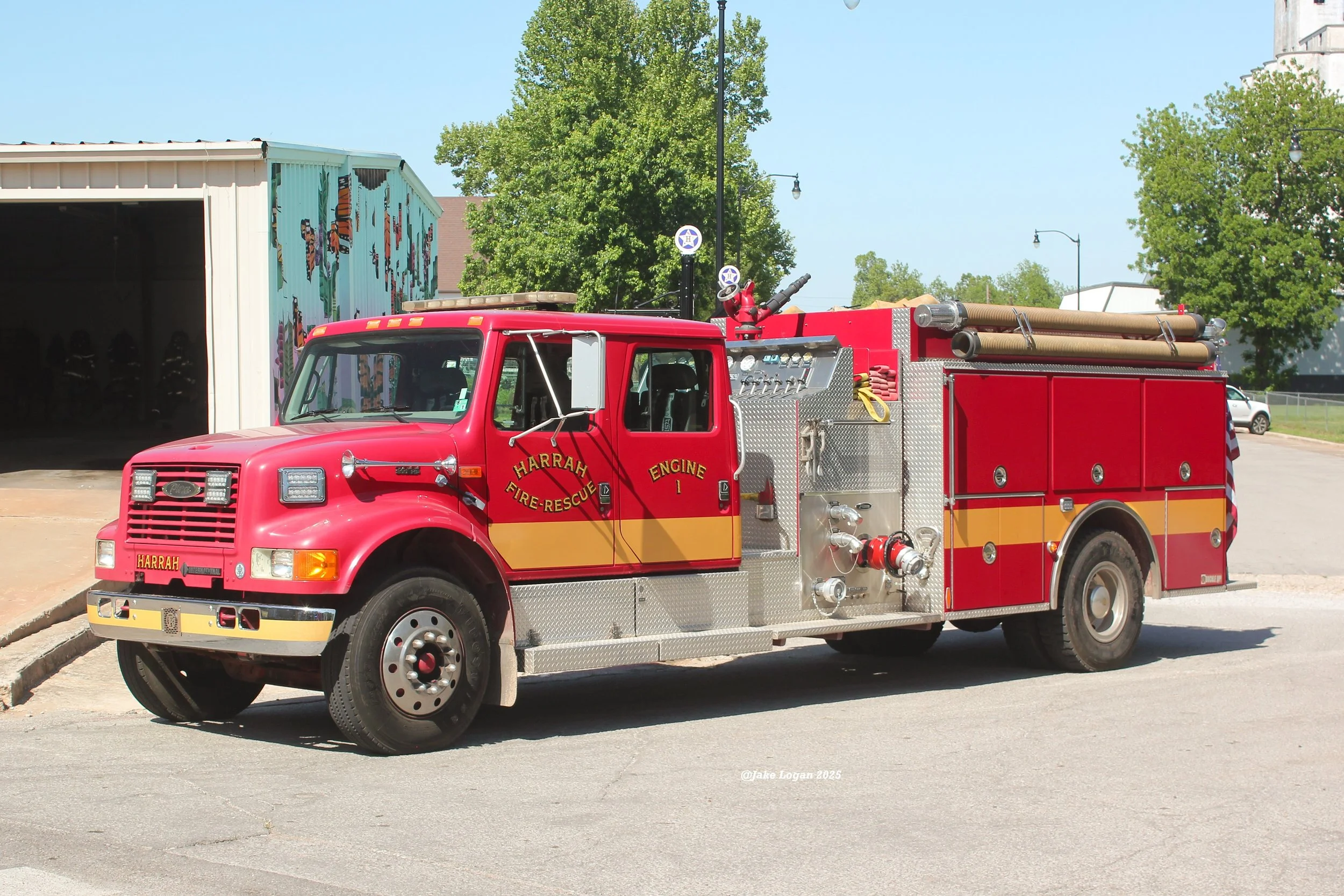 Engine 304 - 1996 International/Pierce, Job #EA187 - 1250 Waterous/1500 Tank - Diesel/Auto
 
 
While still labeled "Engine 1", this trucks real identifier is Engine 304. Engine 304 is second out engine for the department.