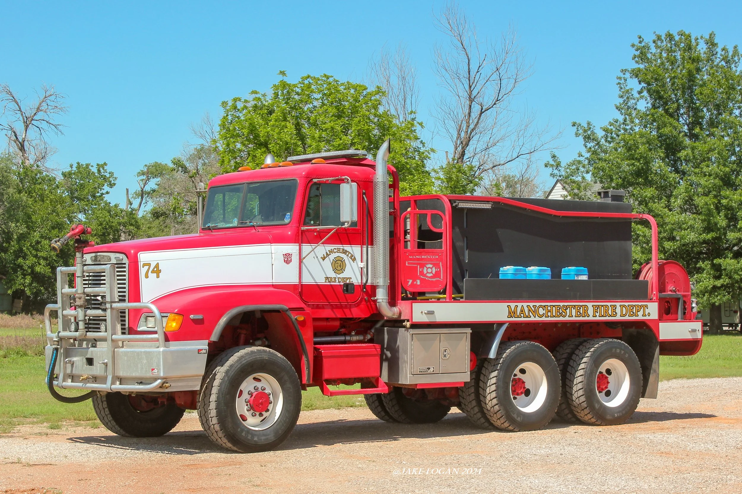 Brush 74 - 2009 Freightliner/J&J - 250 CET/1800 Tank - Diesel/Auto