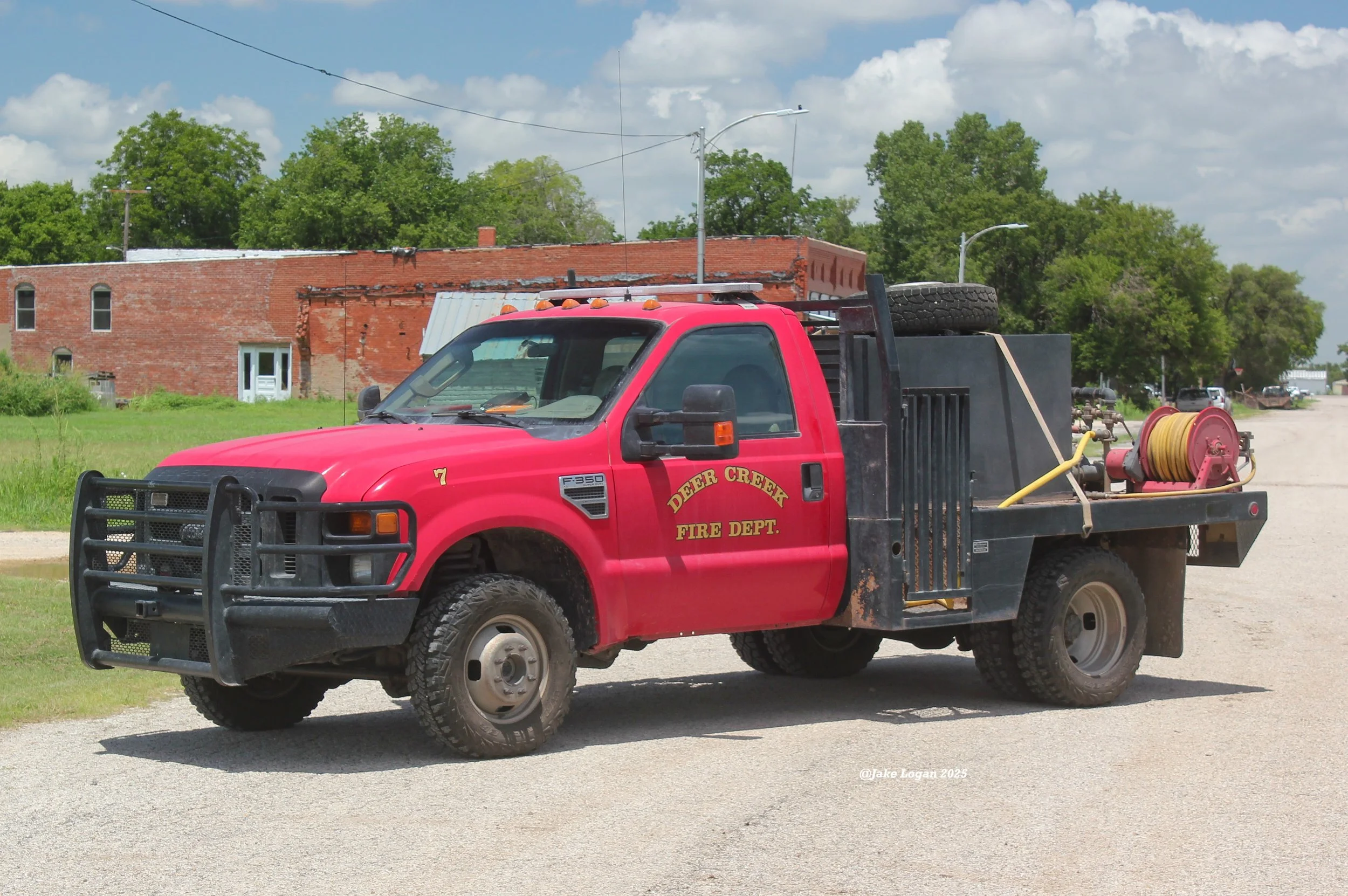 Brush 57 - 2009 Ford F350/Keeler - ? ?/500 Tank - Gas/Manual
 
 
Brush 57 is third out for grass fires. Brush 57 was moved to a small shed behind the main station with the arrival of Tanker 58.