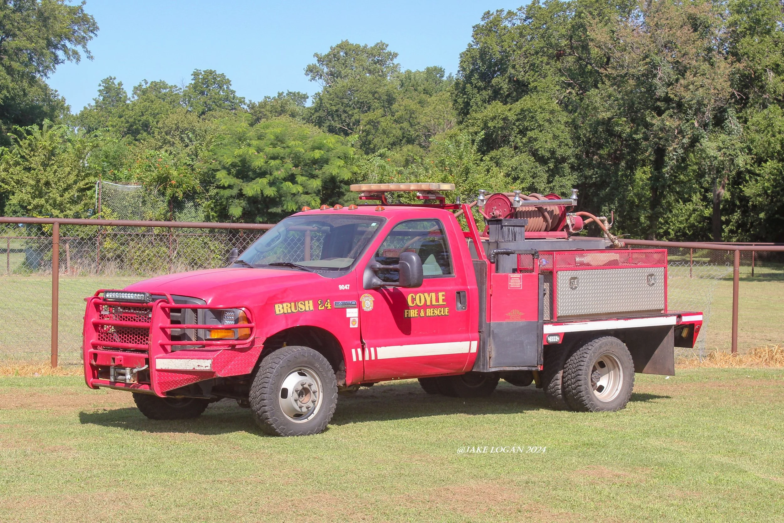 Brush 24 - 2007 Ford F350/Crow - 200 Rowe/300 Tank - Gas/Auto
 
 
Built to work, Brush 24 has seen many of the large fires in both Logan and Payne counties, as you can see by the wear and tear the rig has endured.