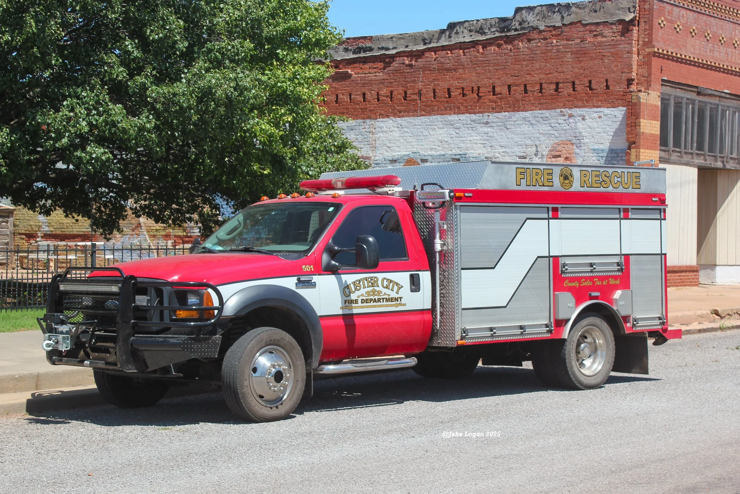 Rescue 501 - 2007 Ford F550/Chief - 200 Hale/300 Tank - Diesel/Auto - ex-Collinsville Rural, OK
 
 
Rescue 501 is first out for all accidents at the department. Originally serving Collinsville Rural Fire near Tulsa, the CCFD purchased this unit in 20