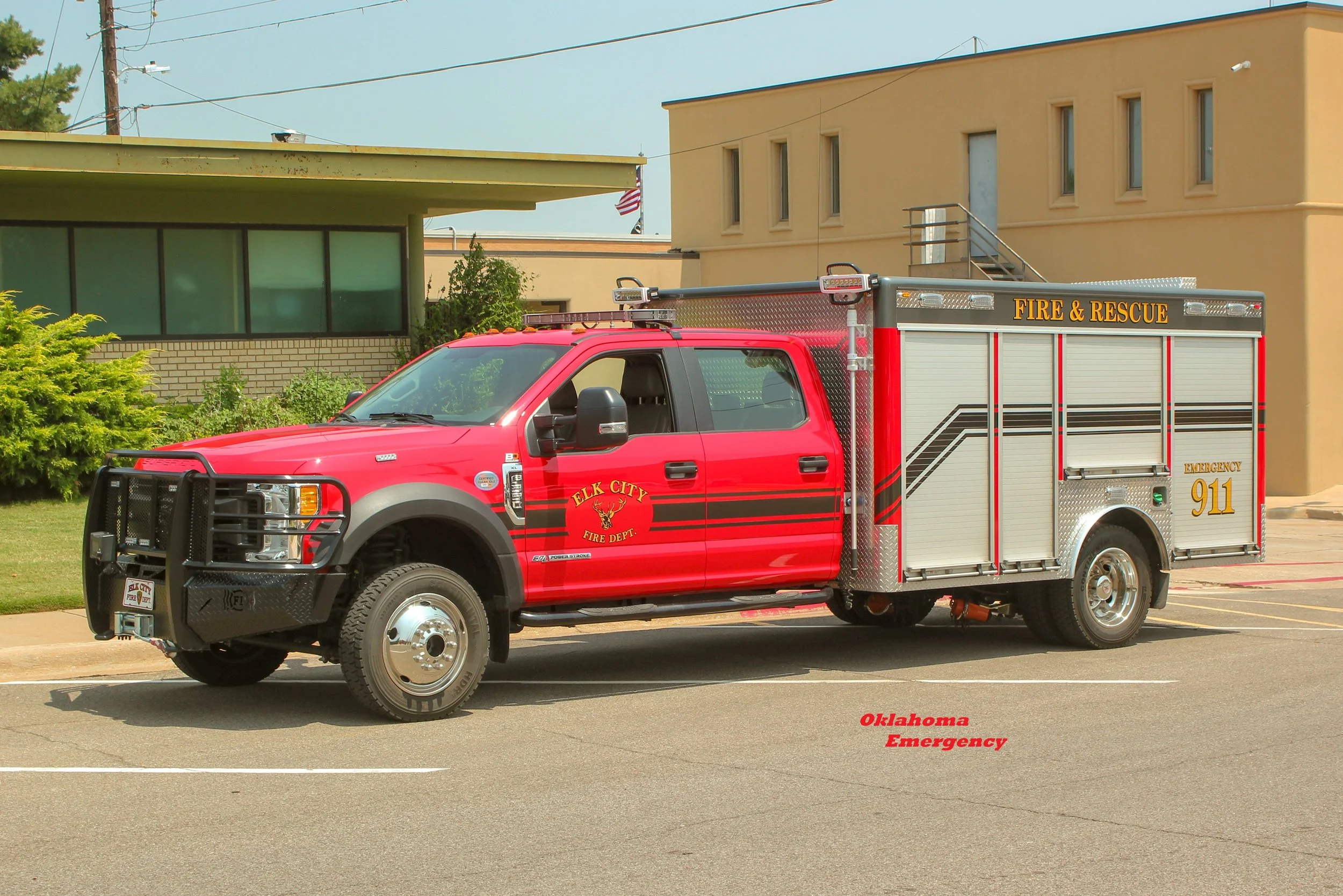 Rescue 1 - 2017 Ford/1999 ALF #E-0061/2020 Chief - 0/0 - Diesel/Auto
 
 
Rescue 1's body was originally on a 1999 Ford, but was refurbished and remounted onto it current chassis in 2020.