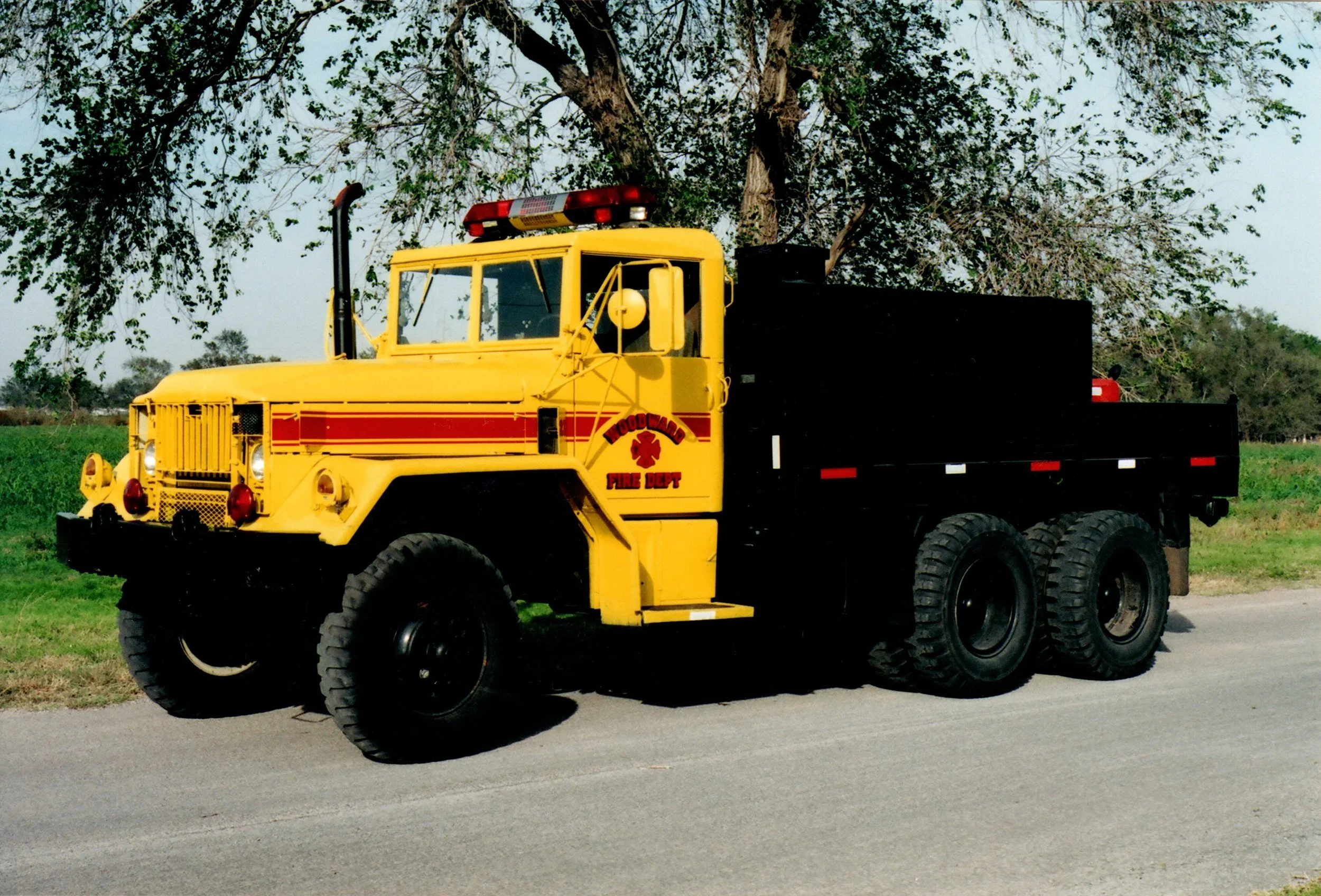 Unit 23 - 1952 IH 6x6/WFD - 300/1200 - DM