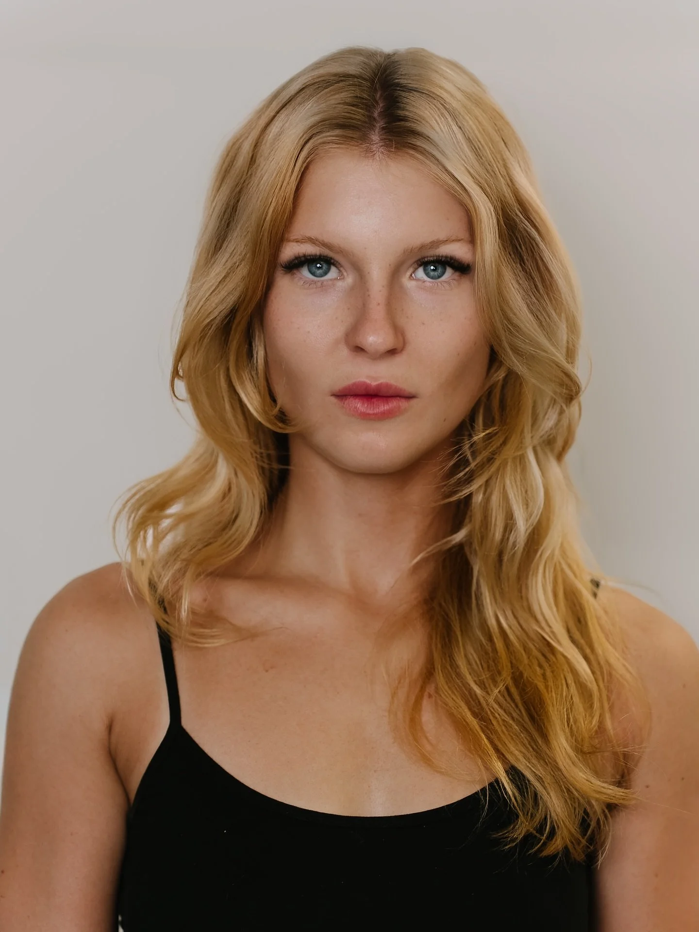 lash extensions x spray tan = elite duo 🖤