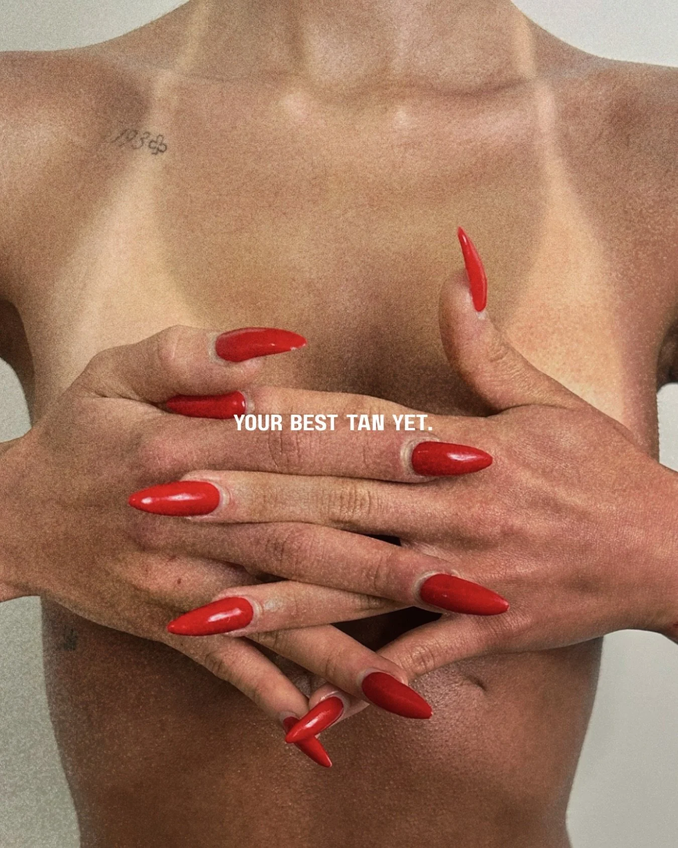 Get your glow on with #slatermtl 🌶️

&mdash;

&mdash;-

#spraytanmontreal
#montrealspraytan
#spraytanresults
#sunlesstan
#bronzedglow
#glowup
#mtlbeauty
#montrealsalon 
#spraytan