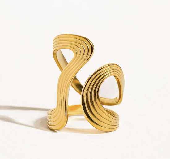 Kate Wavy Abstract Ring