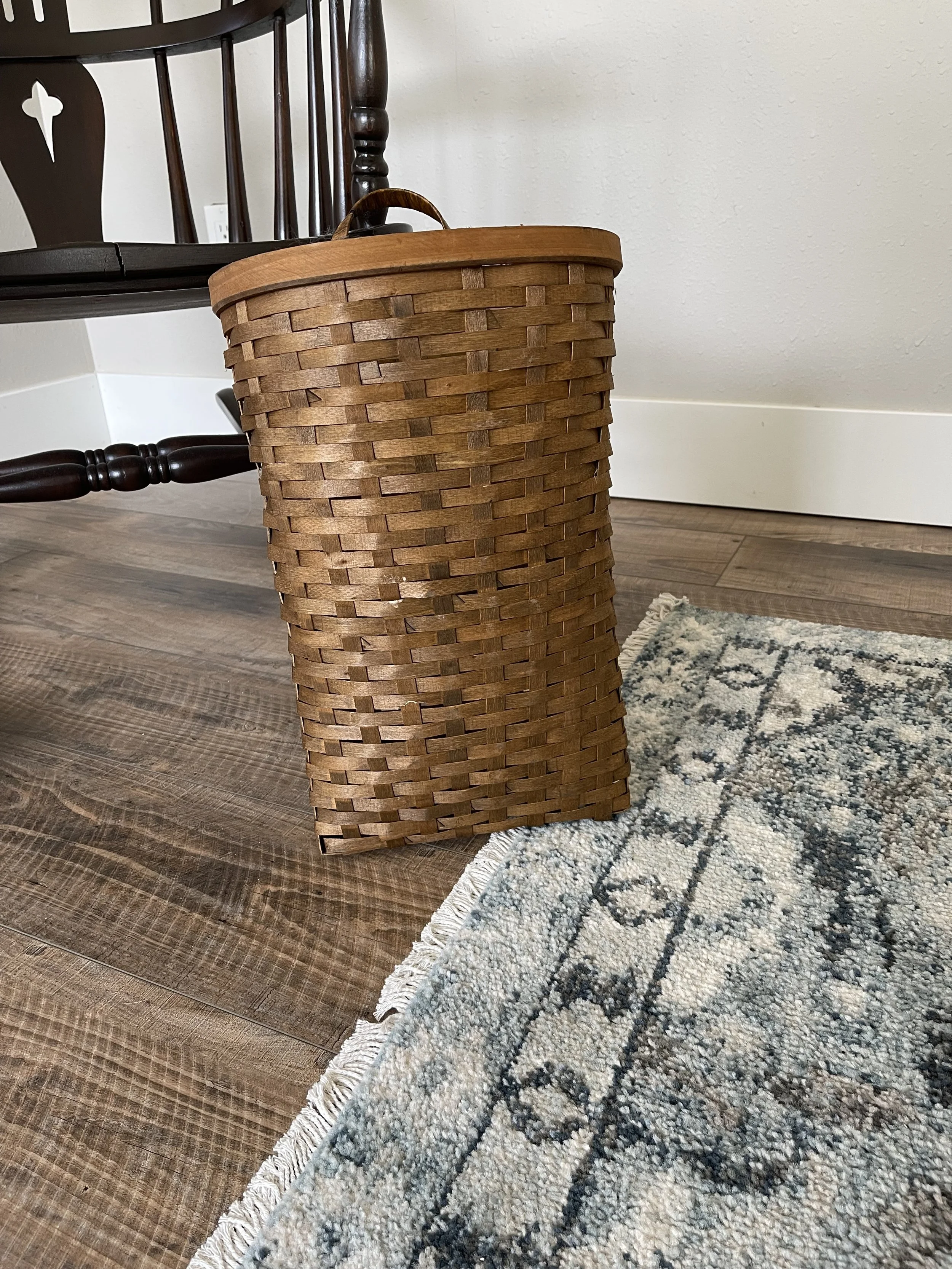 Latte Shaker Woven Hanging Basket