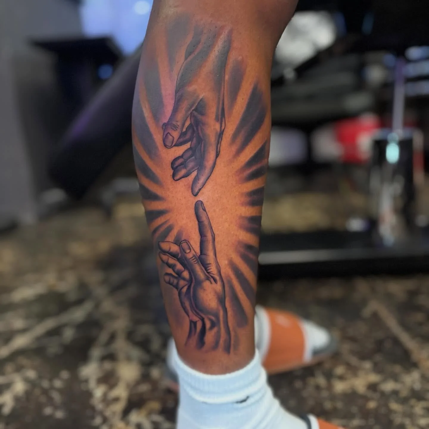 Smooth black &amp; grey work with powerful detail&mdash;every line placed with intention and flow. ✨
Another clean piece by Eric Bon Zippa, bringing meaning and precision together.

Books are OPEN this week&mdash;lock your spot ASAP before they fill 