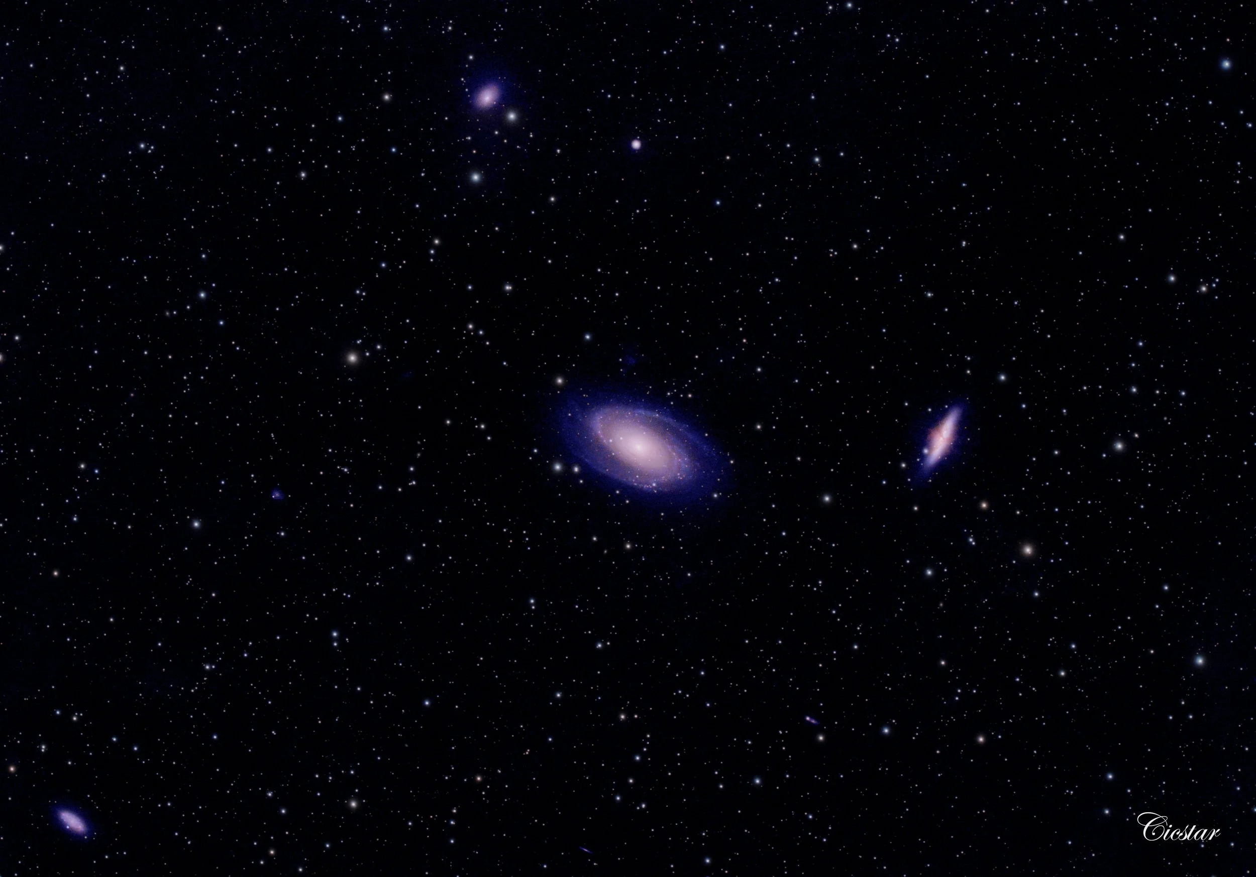 Messier 81 (Bode’s Galaxy) and Messier 82 (the Cigar Galaxy)