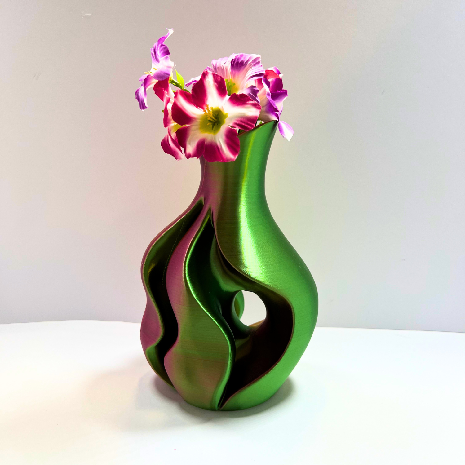 Whimsy Wave Vase-1.png