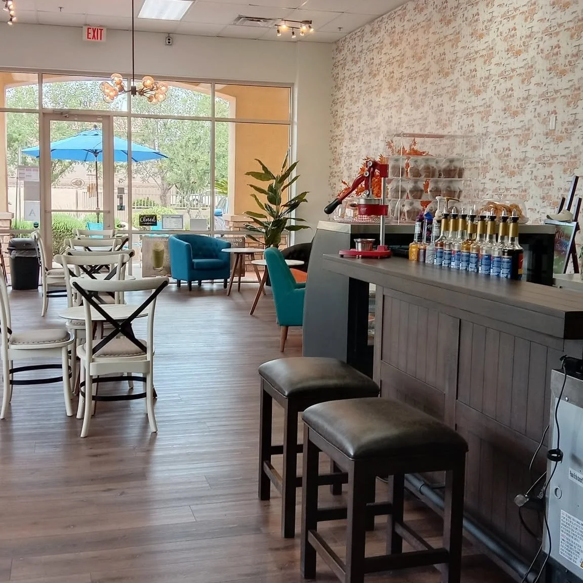 Just a little furniture shuffle for a whole new vibe!

#coffee #coffeeshop #cafe #joltnbolt #gilbert #gilbertaz #gilbertcoffeeshop