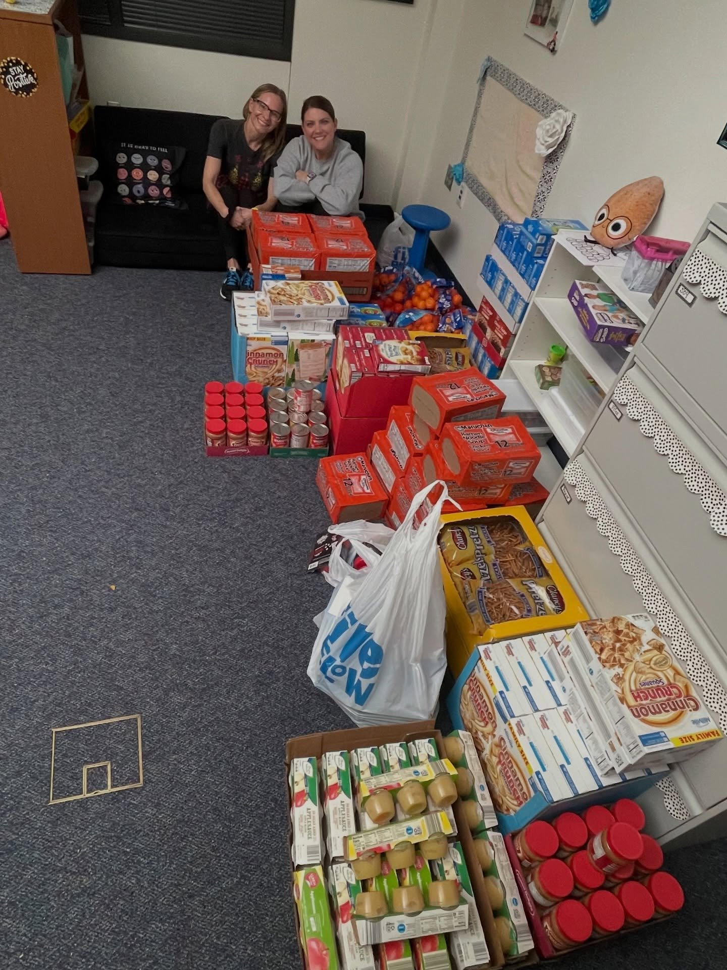 McNeil PTO was proud to sponsor blessing bags for 25 McNeil students. Thank you to our amazing community for helping us support and care for our students in meaningful ways!💙