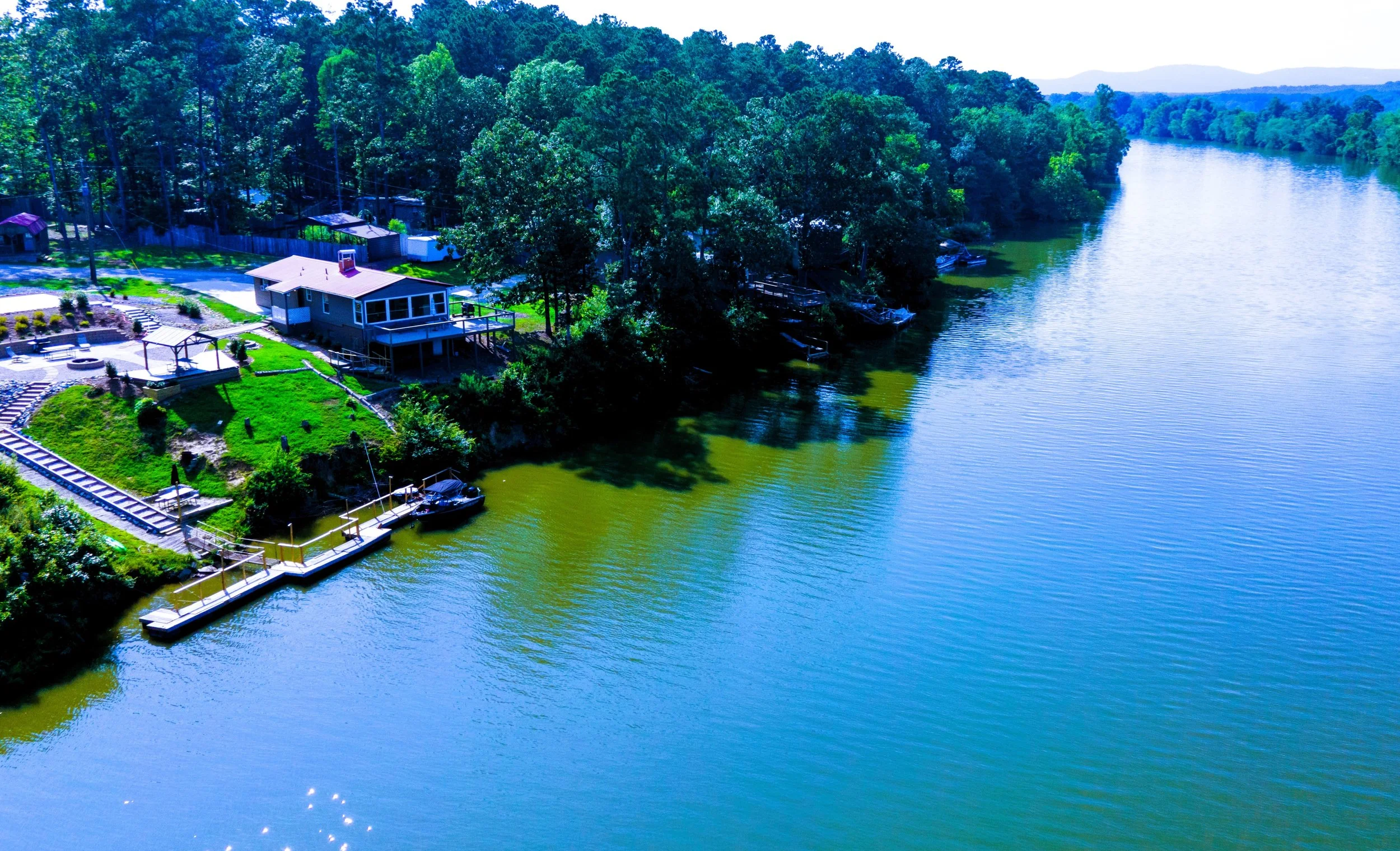 Rivers Edge Retreat on Coosa River