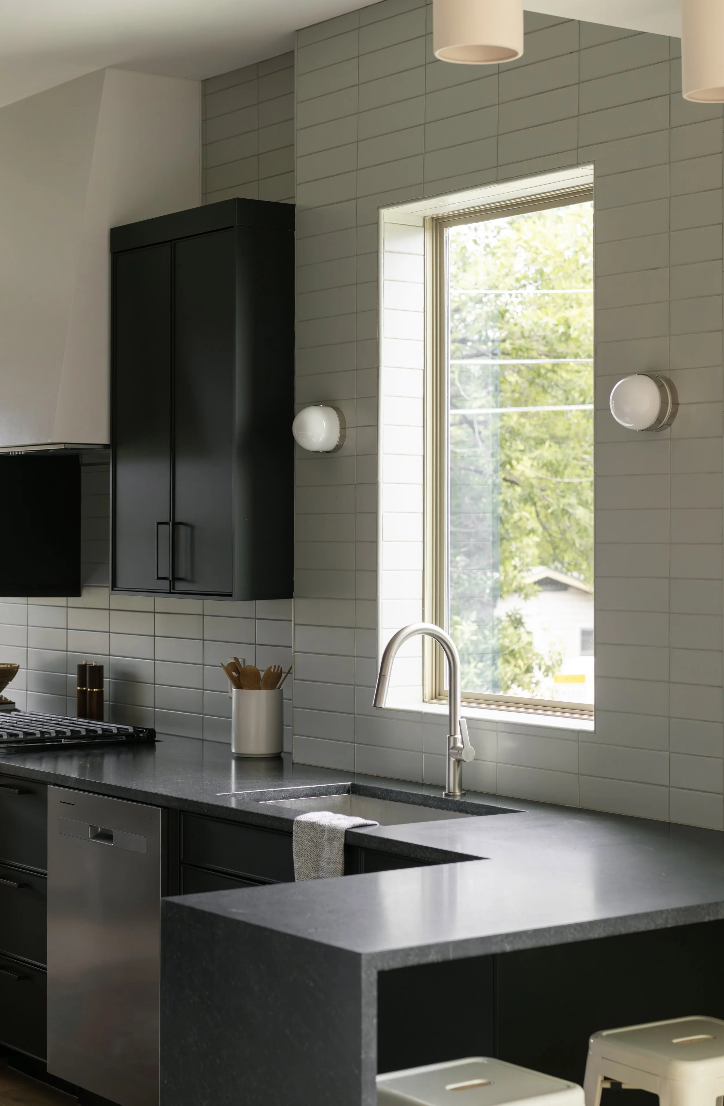 BVS-JCD-DENSON-KITCHEN-2-DETAIL-SINK-ANGLE-2-VERTICAL-08-15-2025.jpg