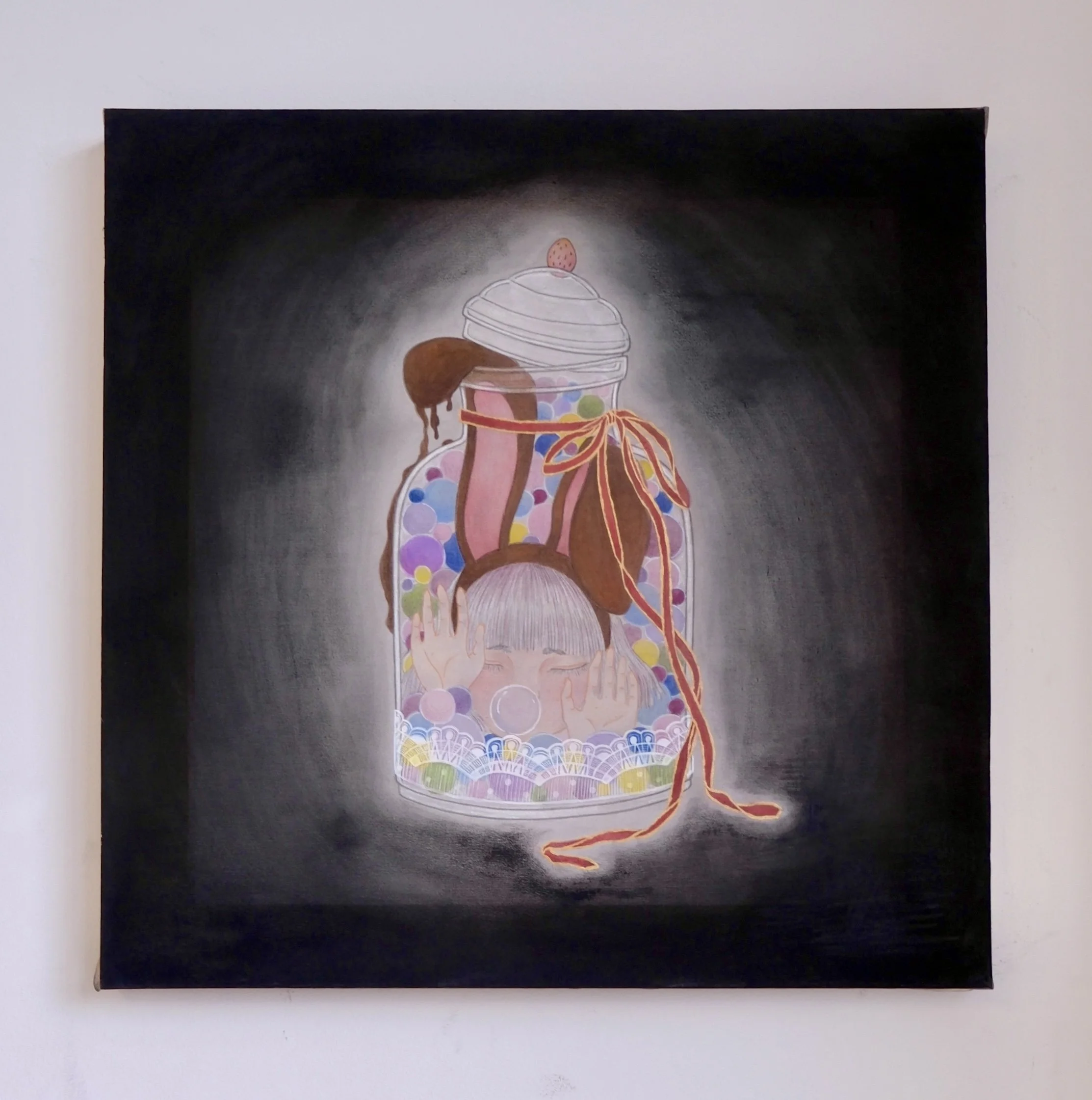 Sweet Trap I,
2025,
45 x 45 cm,
Chinese painting pigments, watercolour, pastel and ink on silk