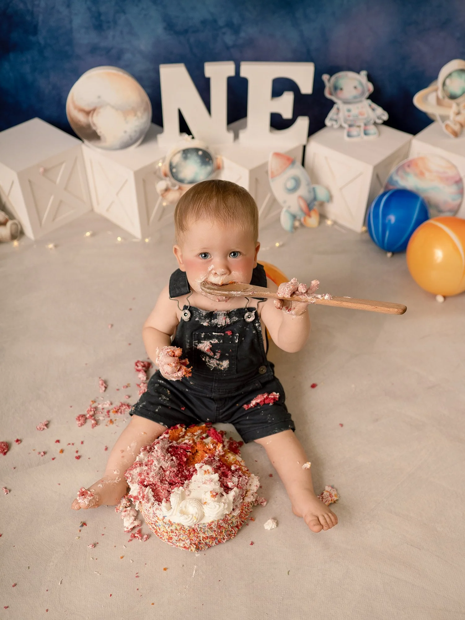 Victor's Cake Smash (11 of 15).jpg