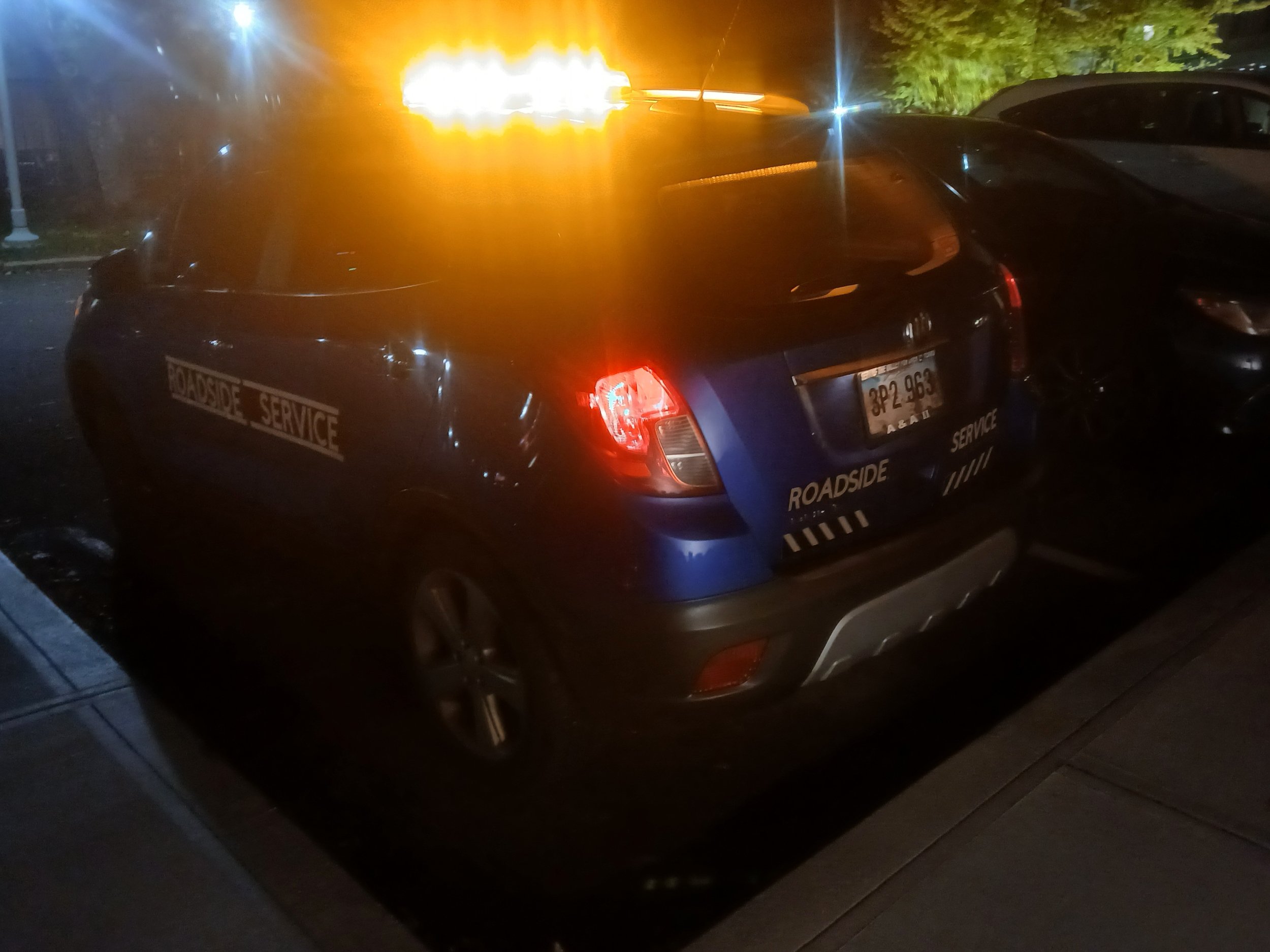 CT Roadside Group Service vehicle