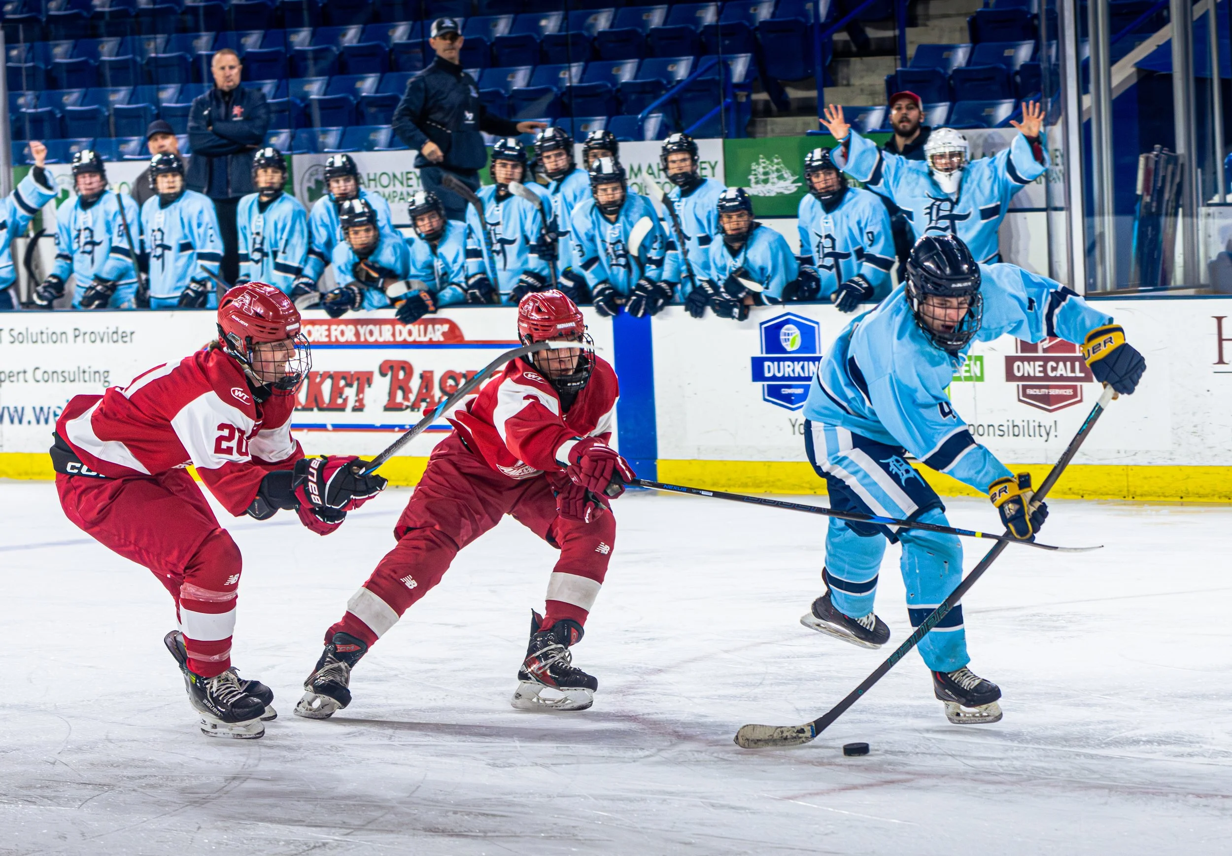 DT VS AMSBURY 2-10-25-39.jpg