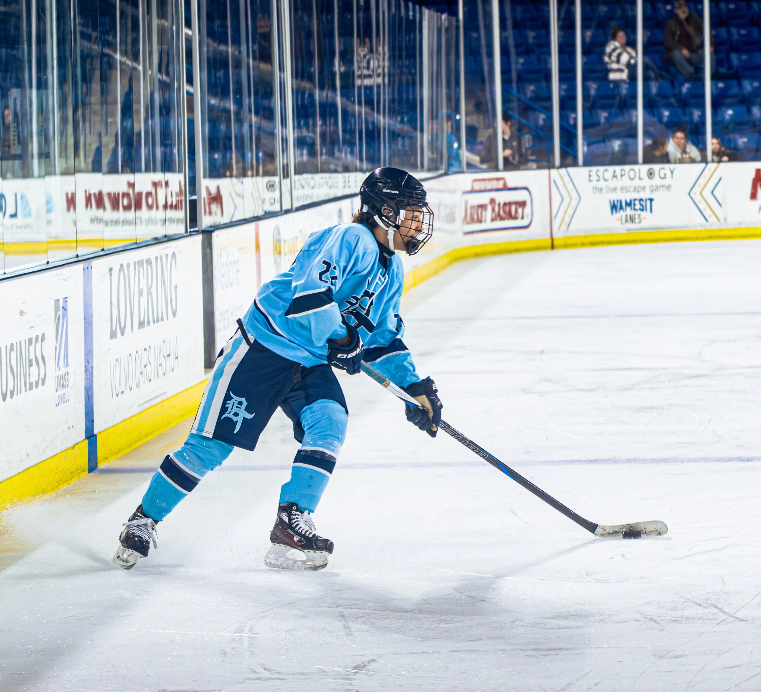 DT VS AMSBURY 2-10-25-40.jpg