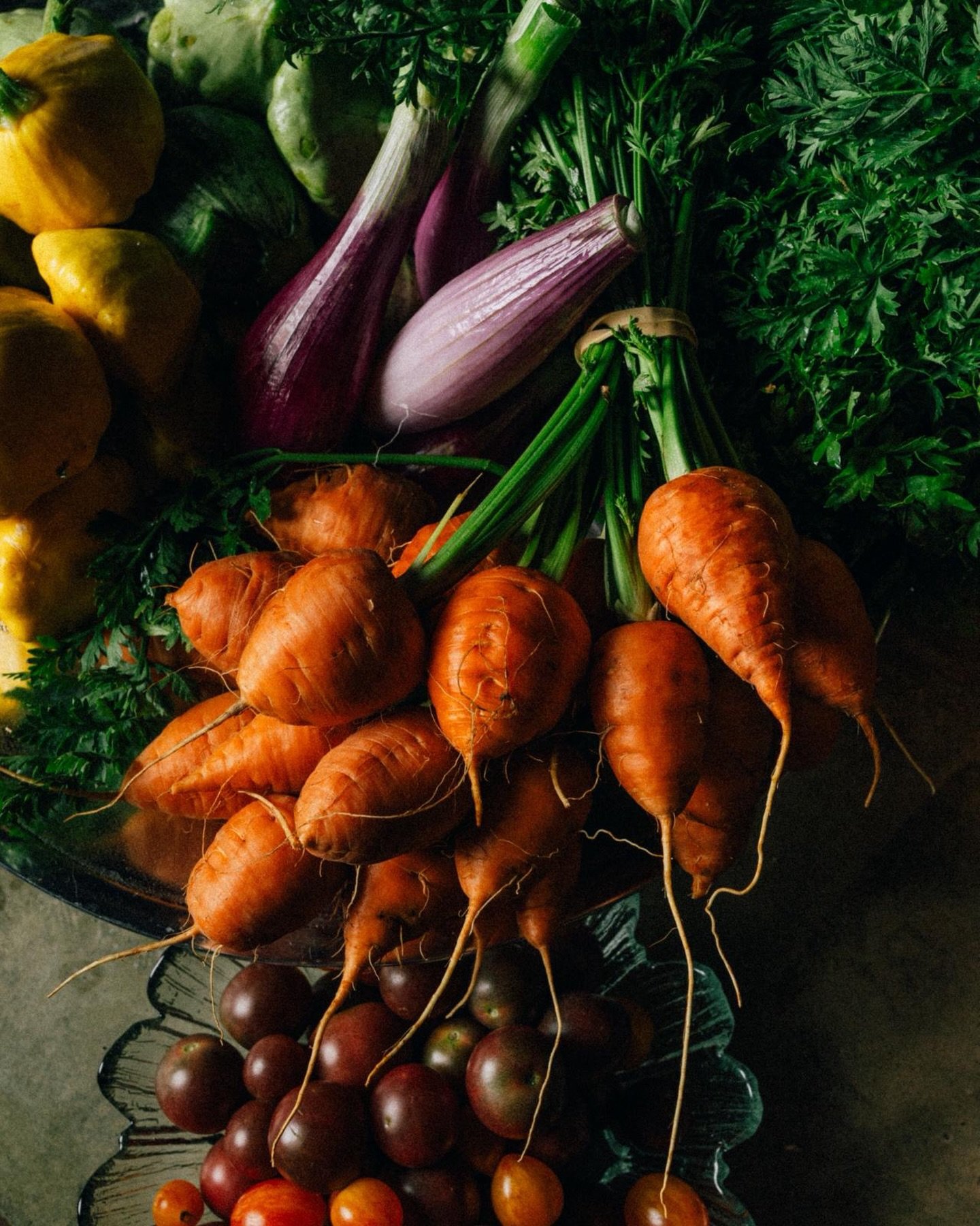 For anyone wondering about the purpose behind our produce displays &mdash; they&rsquo;re our way of highlighting the fresh weekly deliveries we receive from our farm friends (@dogcreek.growers @days_walk_farm).

We promise it&rsquo;s not cos we ran o