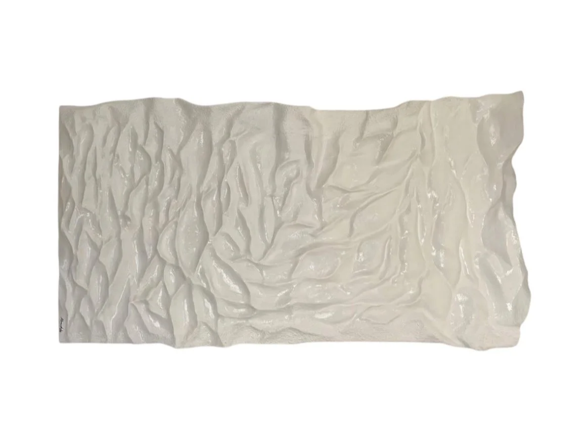 White Drift – wide white sculpted wall relief by Paloma Rocha with drifting folds