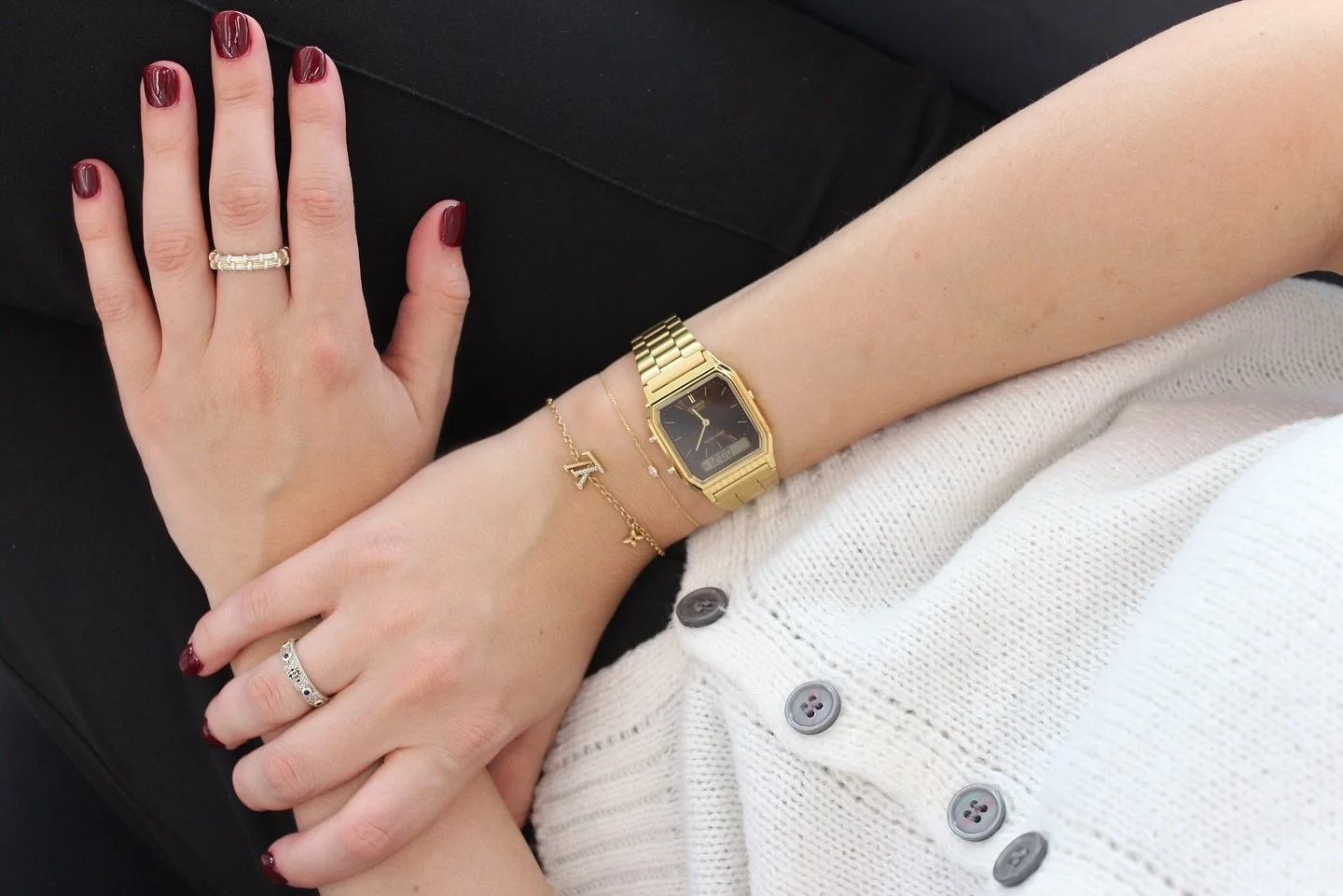 Casio Vintage // The ultimate timeless watch for every occasion. The AQ230GA-5A pairs a metallic gold finish with a rich brown sunray dial &mdash; perfect for any fit, any event, any time 🥂