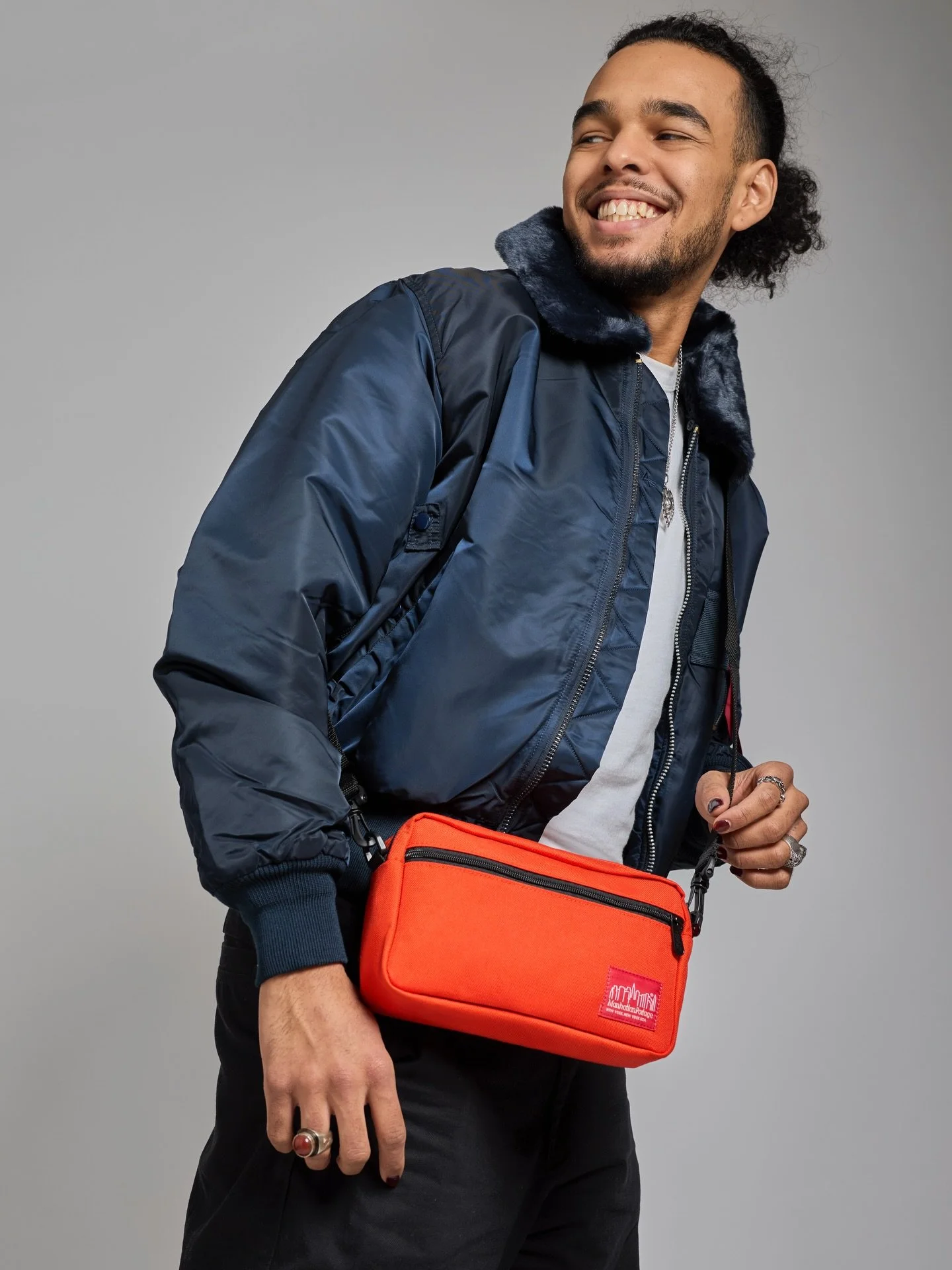 Manhattan Portage // The Jogger (1404-L-BLK) &mdash;compact, versatile, and built for the everyday 🚶&zwj;♂️