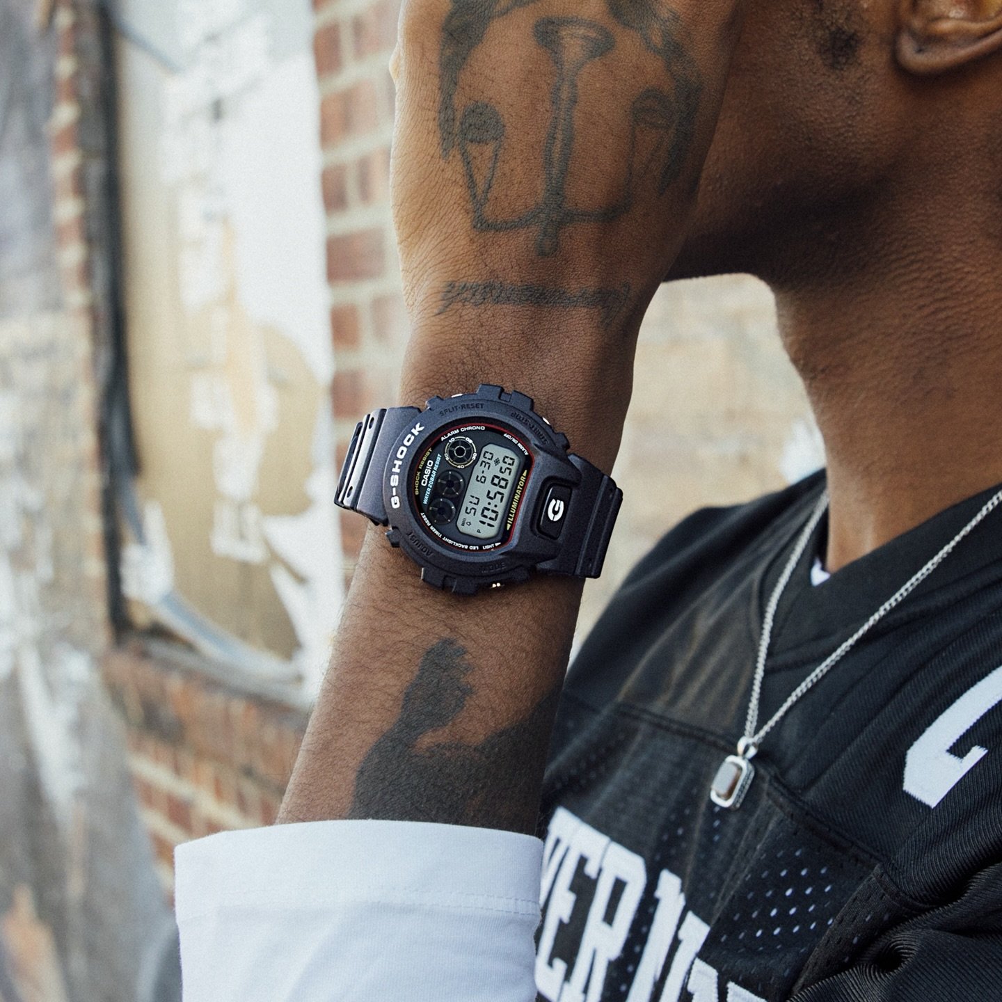 G-SHOCK //&nbsp;Tough by design. The DW6900RL-1D delivers signature shock resistance, 200m water resistance, and essential digital functionality in a proven, enduring silhouette.