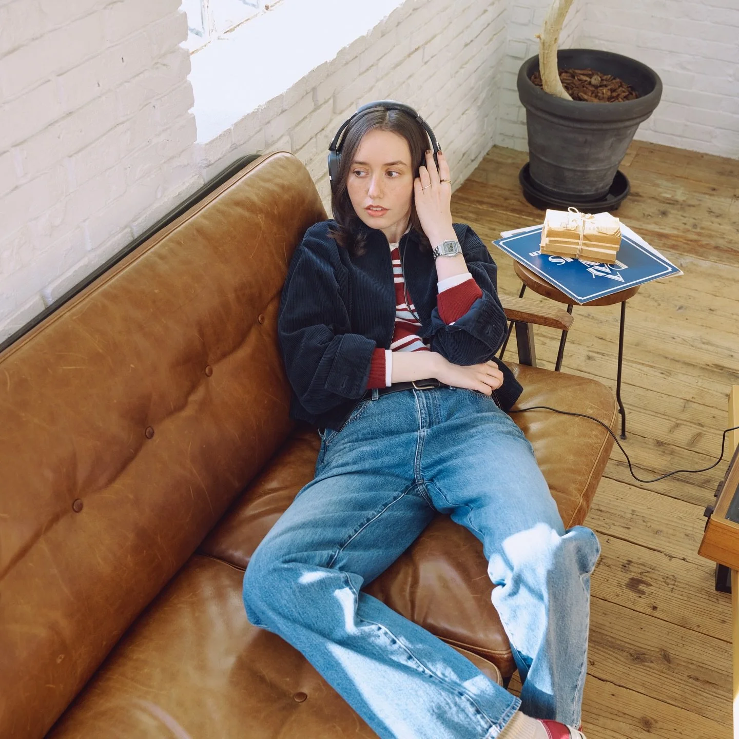 Casio Vintage // The new A158WEA-7D brings a fresh update to a proven favourite, pairing a refined grey dial with the iconic metal band.