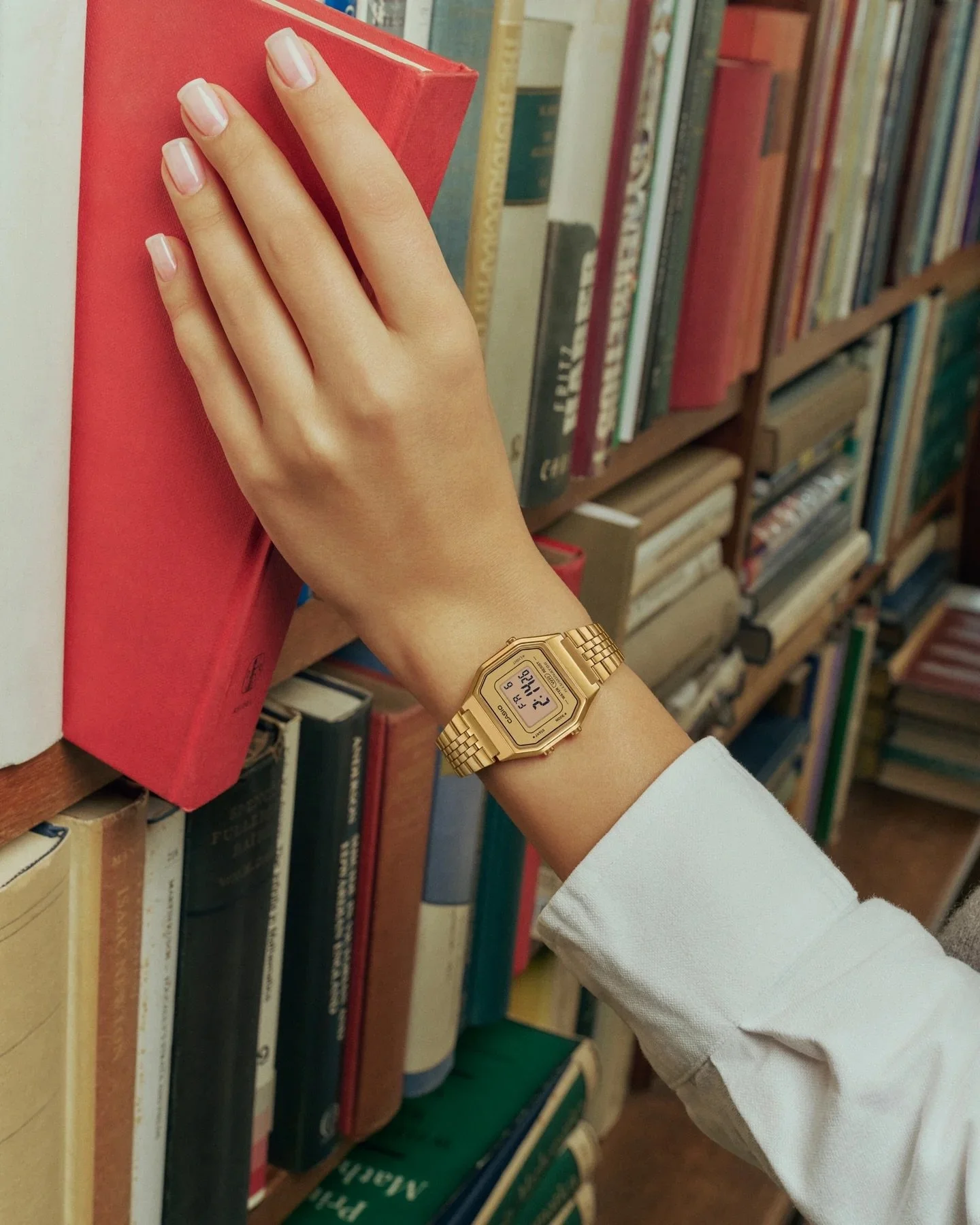 Wednesday Watch of the Week ⌚️

Casio Vintage // Slim fit, stainless steel band, clean digital face. The LA680 is compact, versatile, and effortlessly wearable &mdash; three colourways to match every wrist.

LA680WGA-9D / LA680WGA-1B / LA680WA-7D