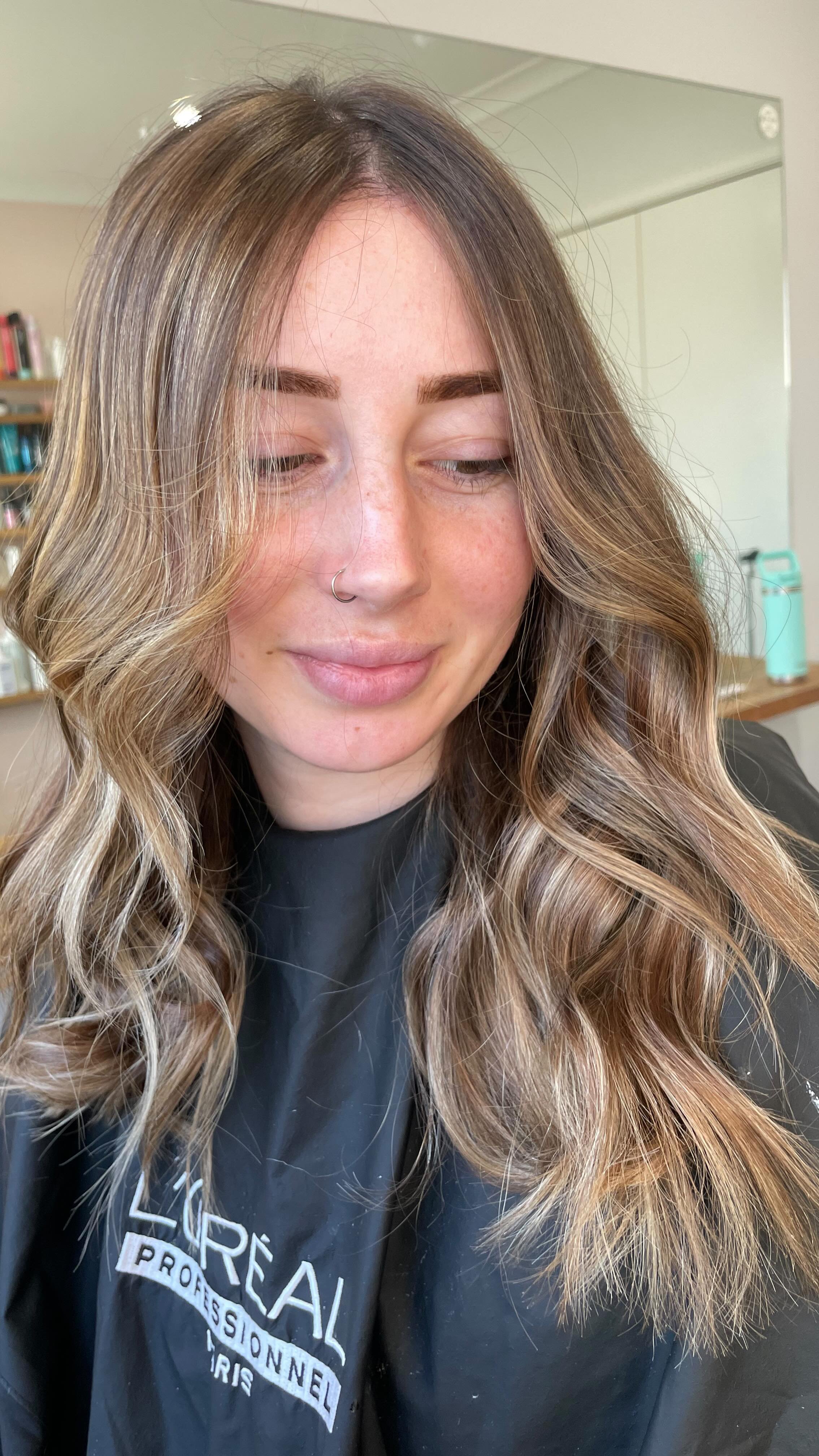 That dimension of bronde baby.
#hairgoals #brondehair #colachairdresser #homesalon #blondespecialists #smallbusiness #brownhair #haircont #hairproduct