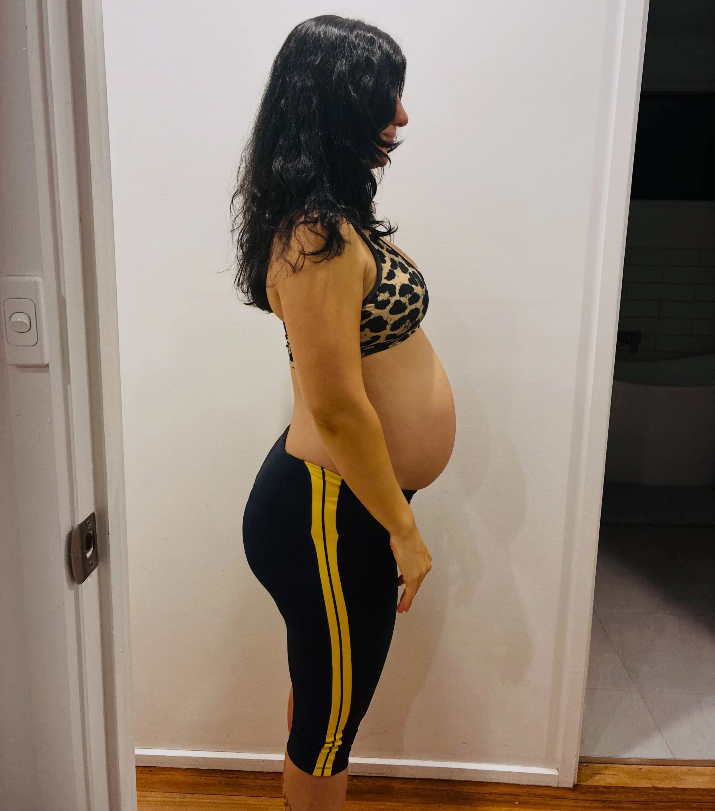 8 month bump 💛💙 #pregnancy #fitness