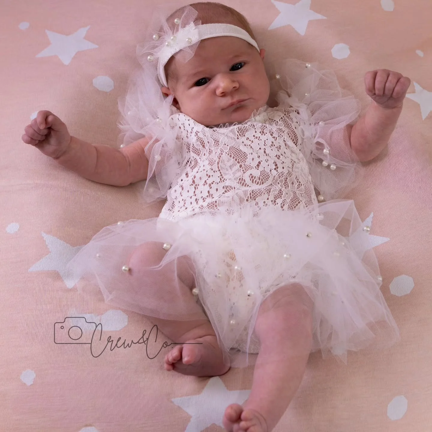 Had the pleasure of photographing this little love today. I can't wait to start editingbher session. She was such a cutie!

#photographer #familyphotography #babyphotography #newbornphotography