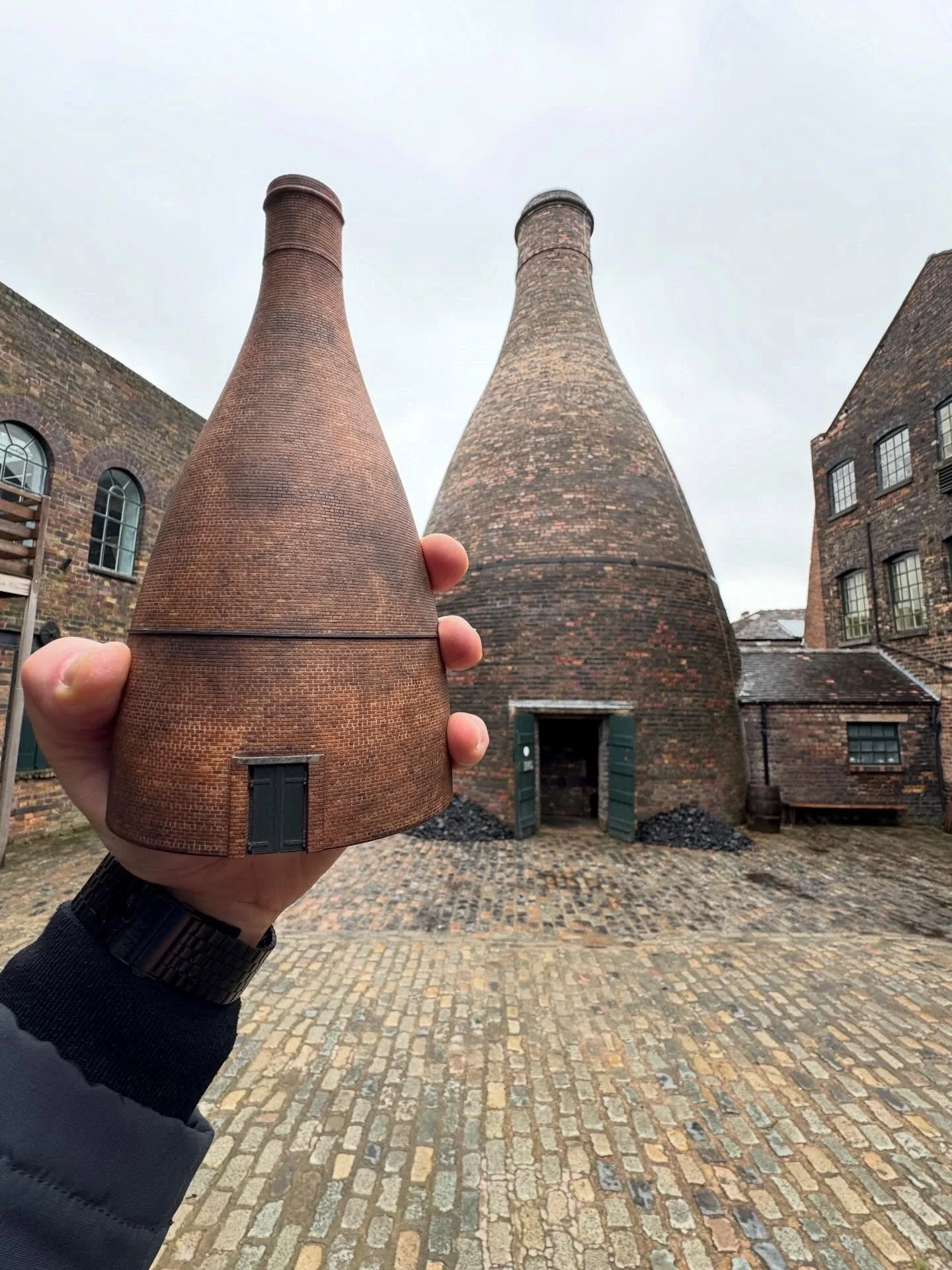 Big day for me today at Gladstone Pottery Museum. This is a prototype 1:100 scale model of the Gladstone no.11 bottle oven. Getting up close to the real life subject is essential for design development. Pictured here next to the real one in its evoca