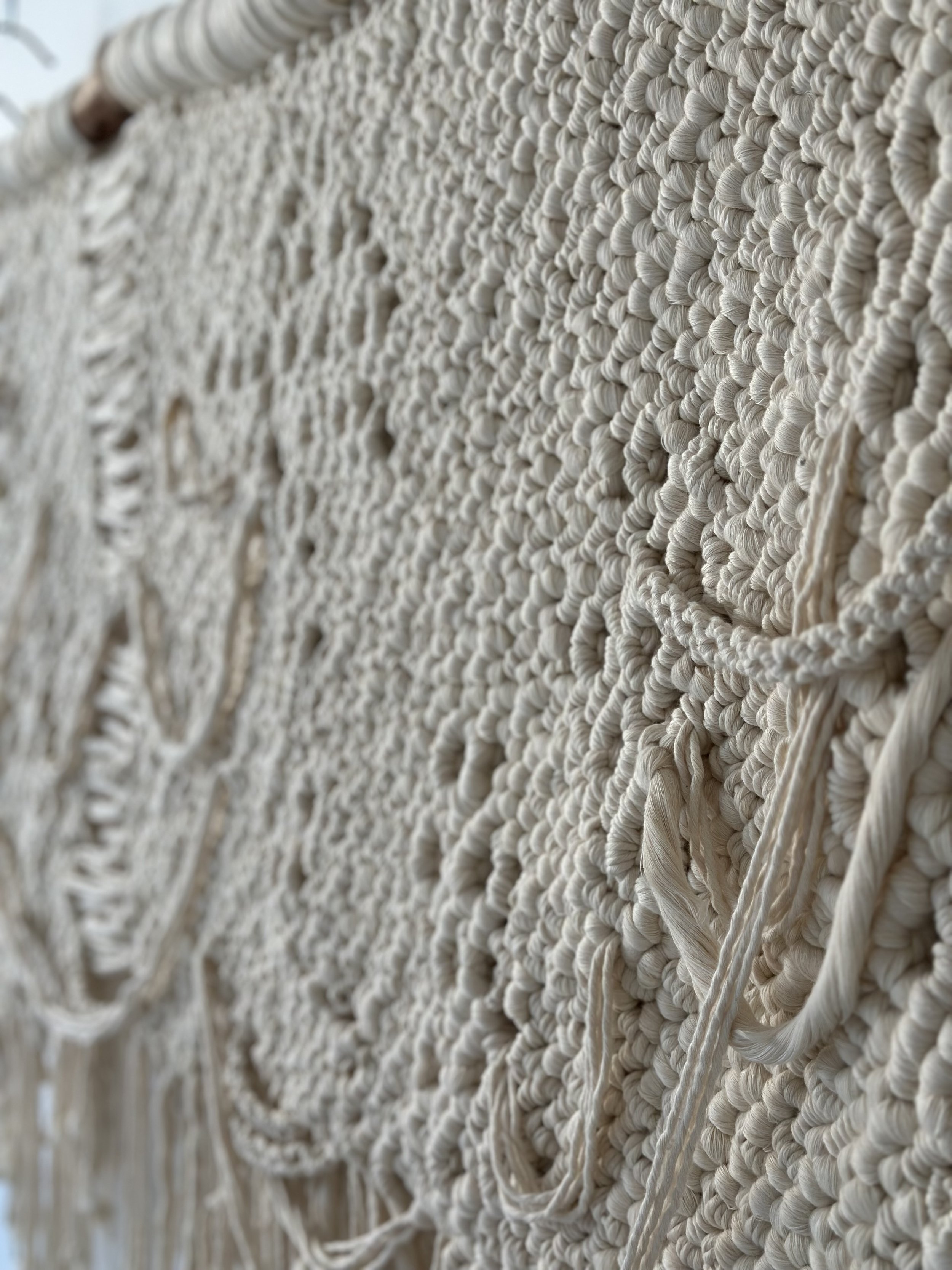 details-hope-003-statement-organic-macrame-ana-salazar-atelier.jpeg