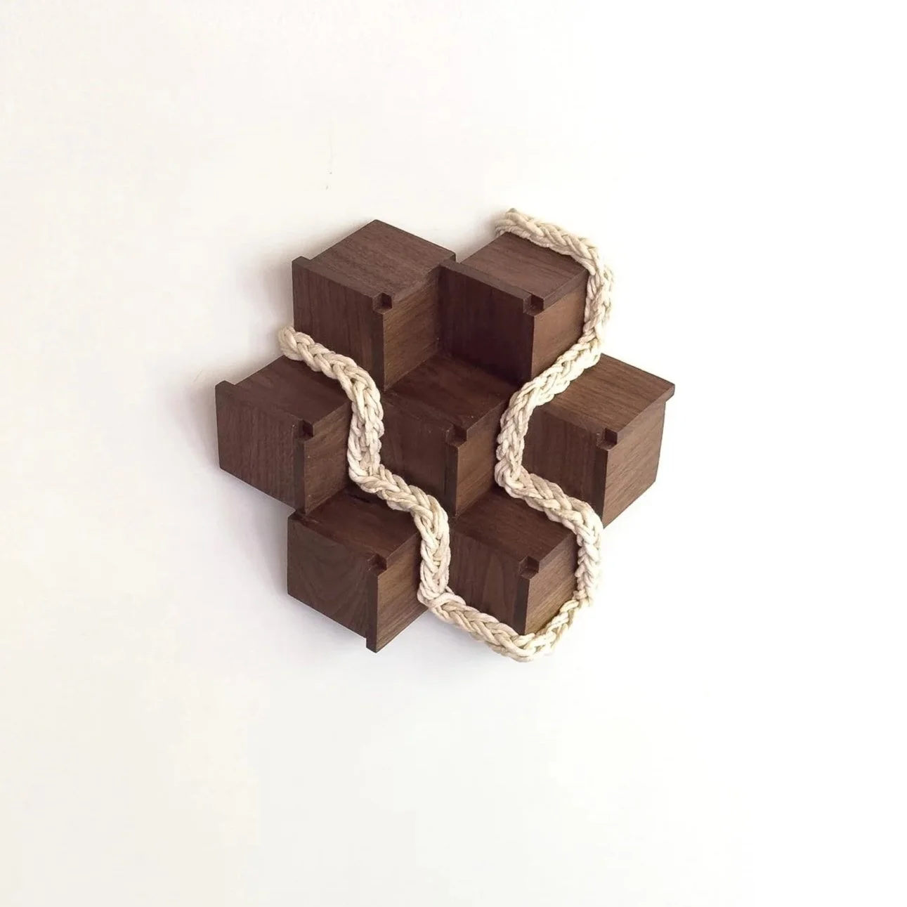 geometric+wall+relief+in+walnut+wood+and+cotton+chain+%7C+Cubic+Series+%7C+Ana+Salazar+Atelier.jpg