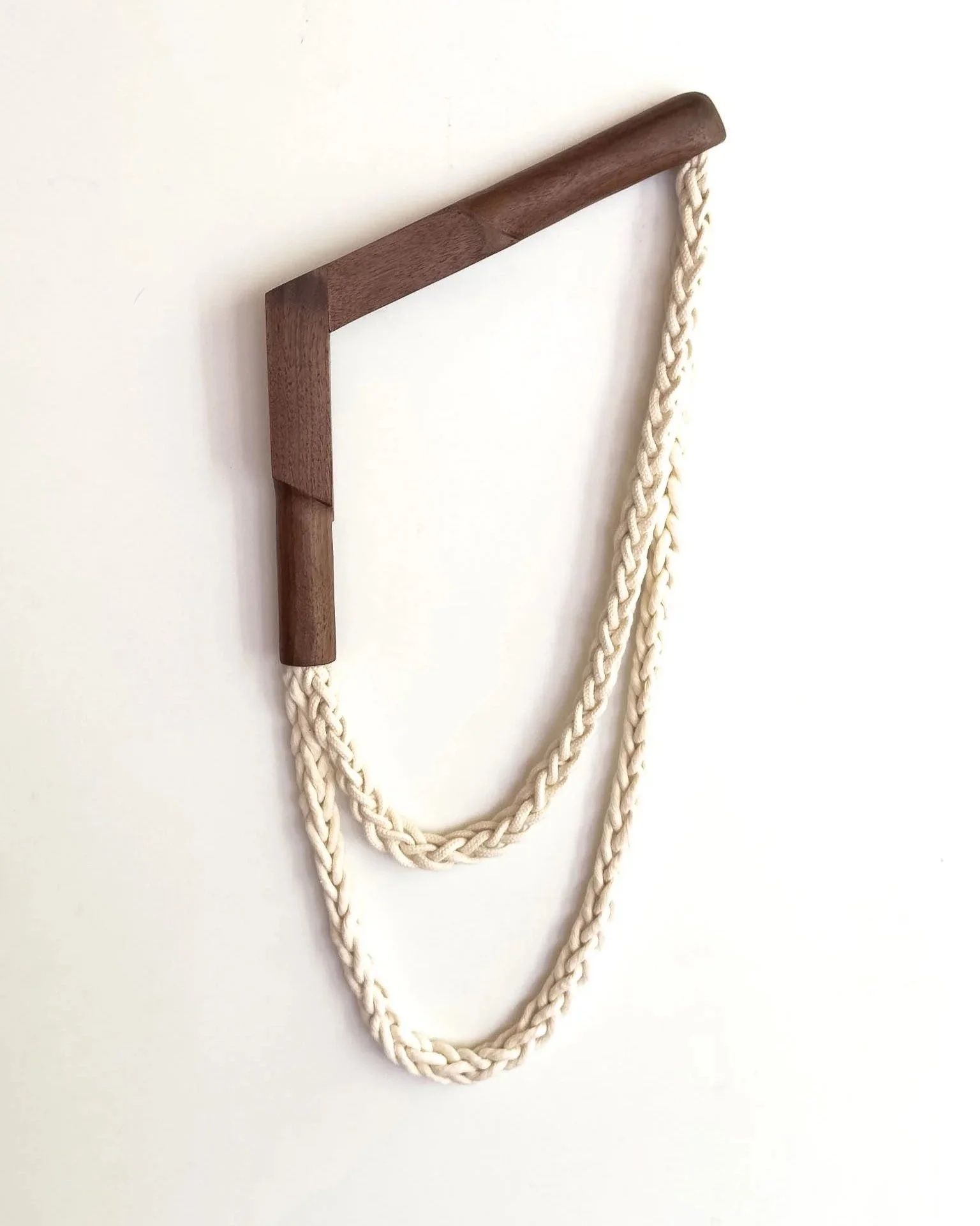 minimalist+wall+sculpture+in+walnut+cotton+chains+%7C+Link+Series+%7C+Ana+Salazar+Atelier.jpg