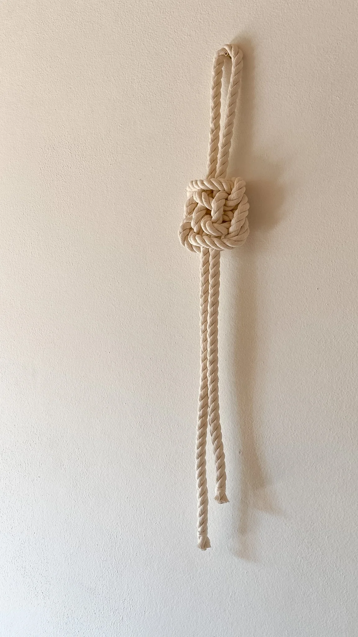 Right perspective of large sculptural Spectacle knot | Ana Salazar Atelier.JPG
