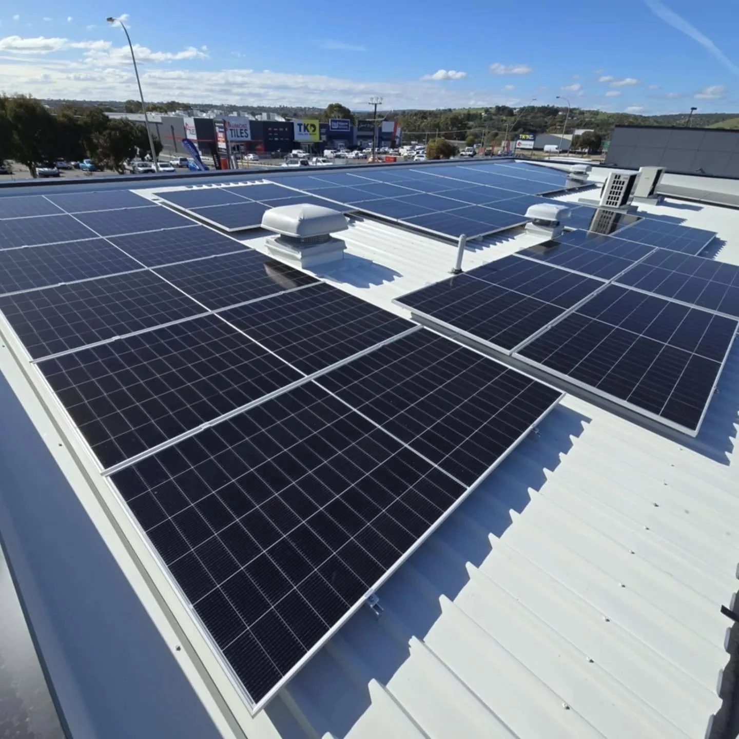 This week saw the completion of two more installs by the centrifuse team. A 31.86 KW and a 19.47 KW with sungrow inverters ☀️