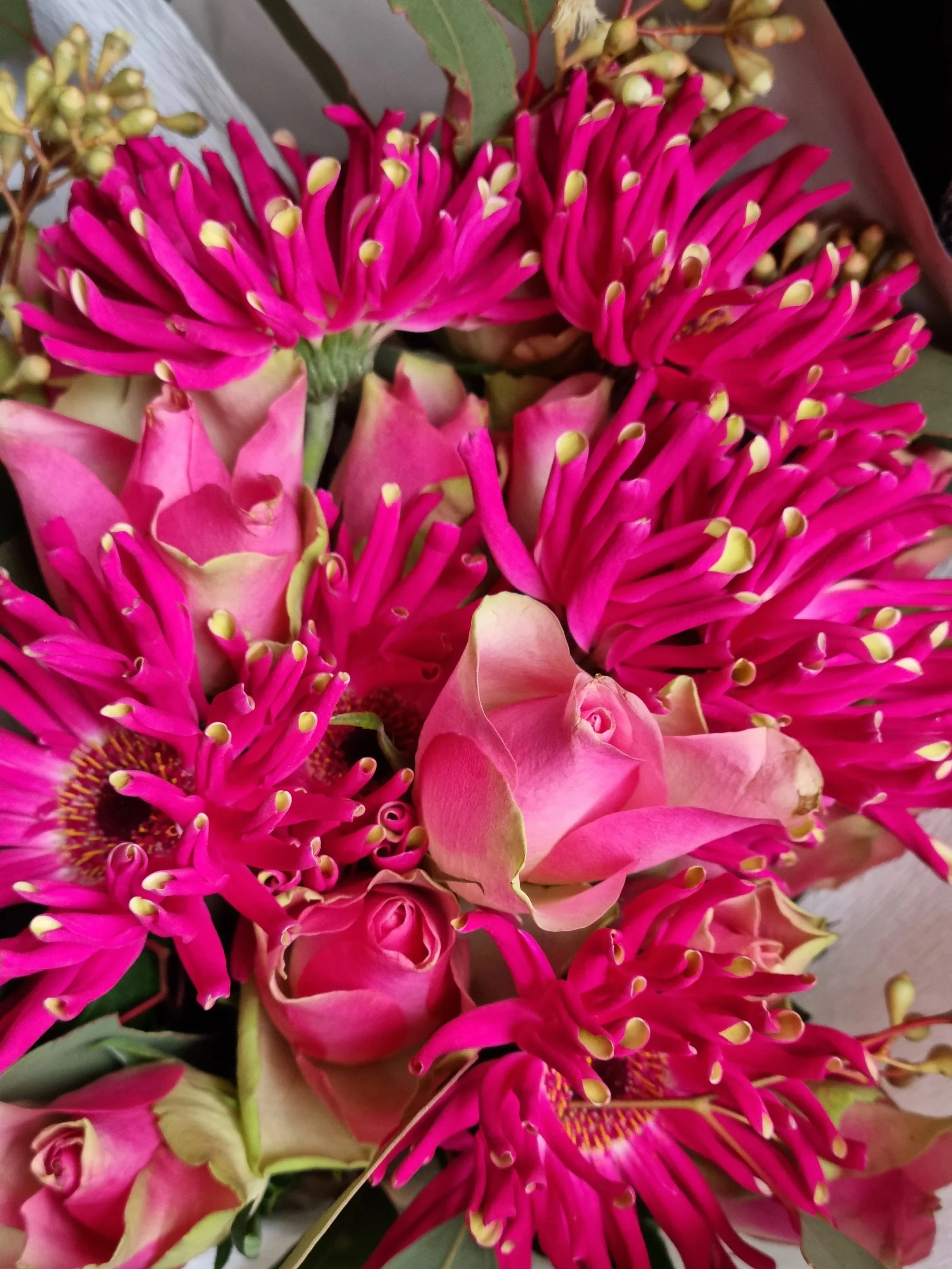 bouquet of pink flowers online delivery Springfield and Brisbane