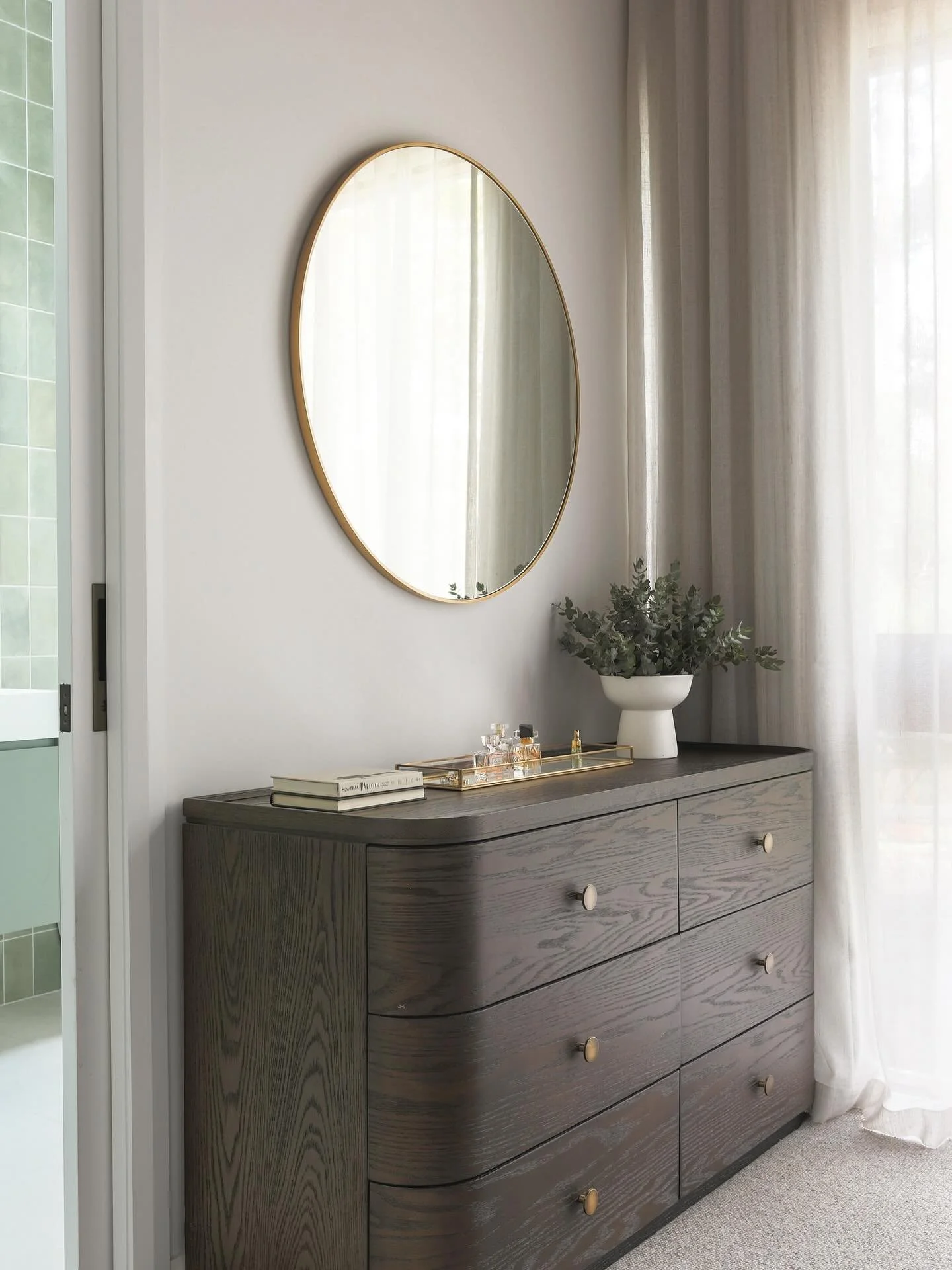 The Master bedroom at our Willora project- Goodbye cramped, hello calm. Removing the wall and adding tailored joinery has completely transformed this master into a light, airy retreat ✨

#MasterBedroom #InteriorDesign #BedroomGoals #CalmInteriors #Li