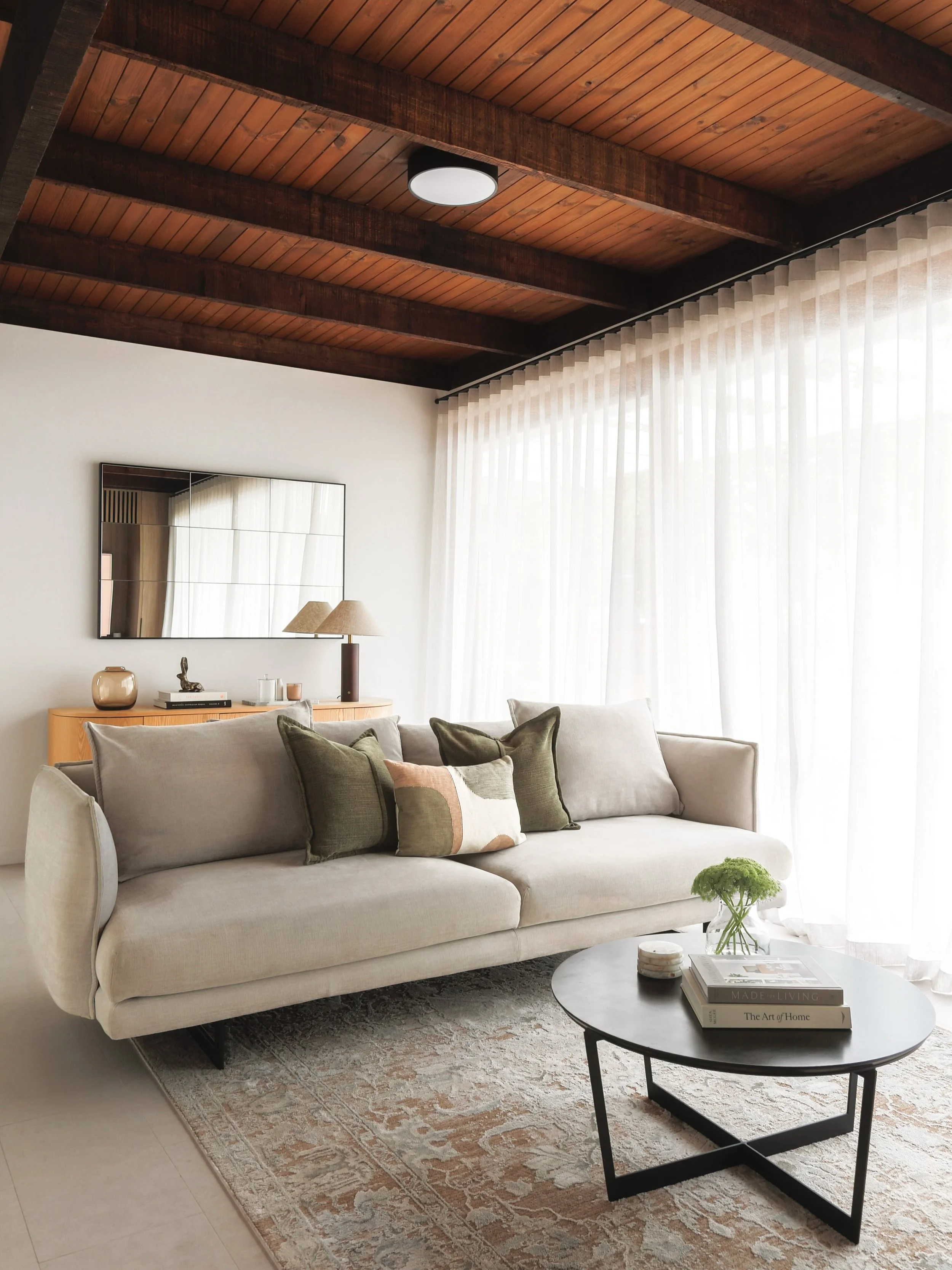 Did you know we specialise in custom curtains, blinds and shutters?

From selecting the perfect fabrics, tracks and finishes to the final installation, we make the process simple and enjoyable. Visit our Mount Eliza showroom to explore our extensive 