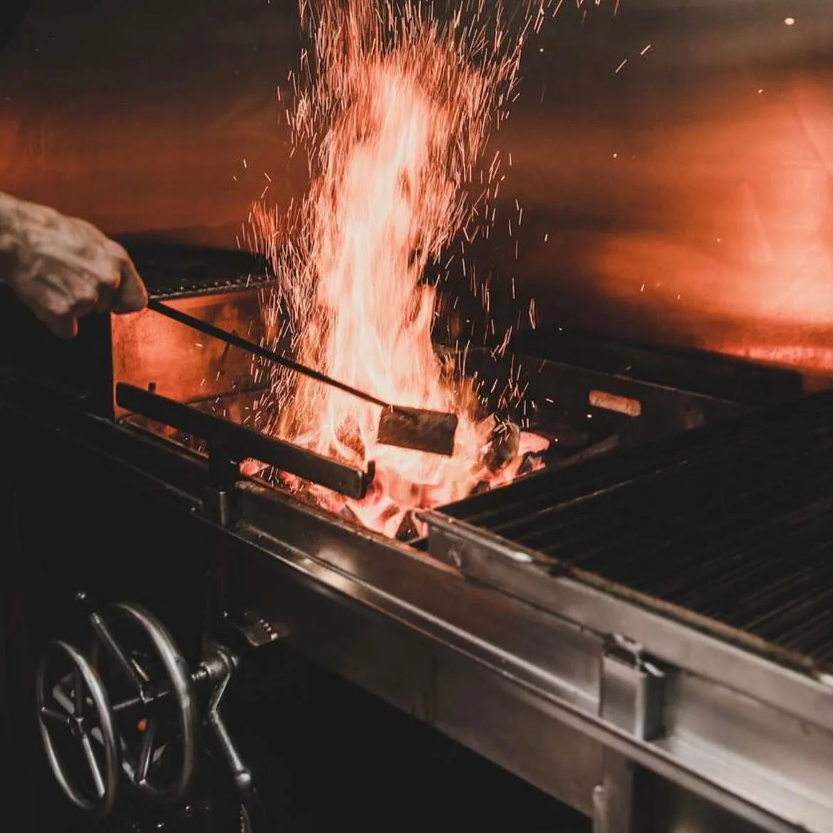 At RALPH, everything starts with good ingredients and a little fire.
A modern mediterranean bistro is coming to your favourite neighbourhood 🥩🔥🍅
