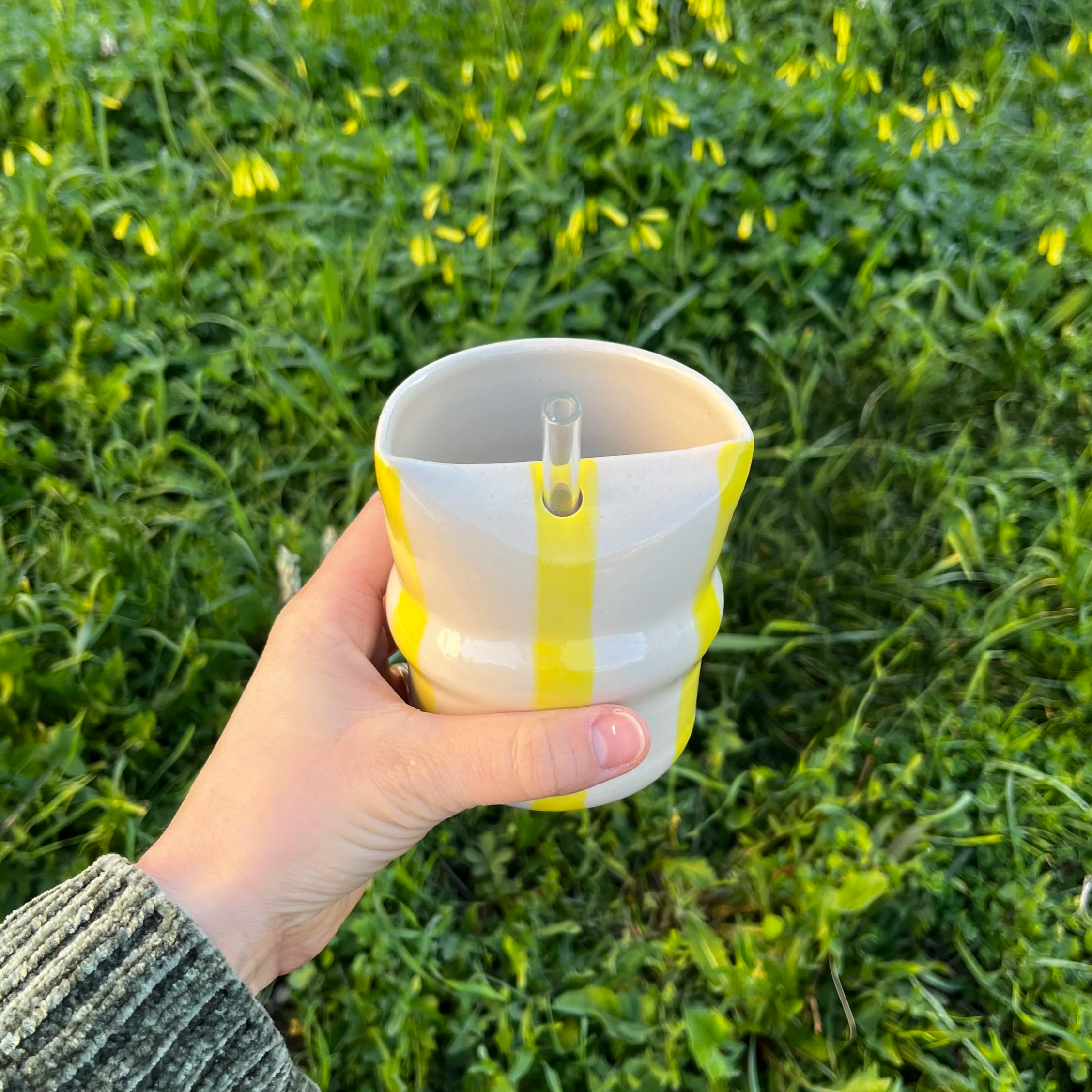 🌼 Mug Mimosa avec paille en verre — 30 cl