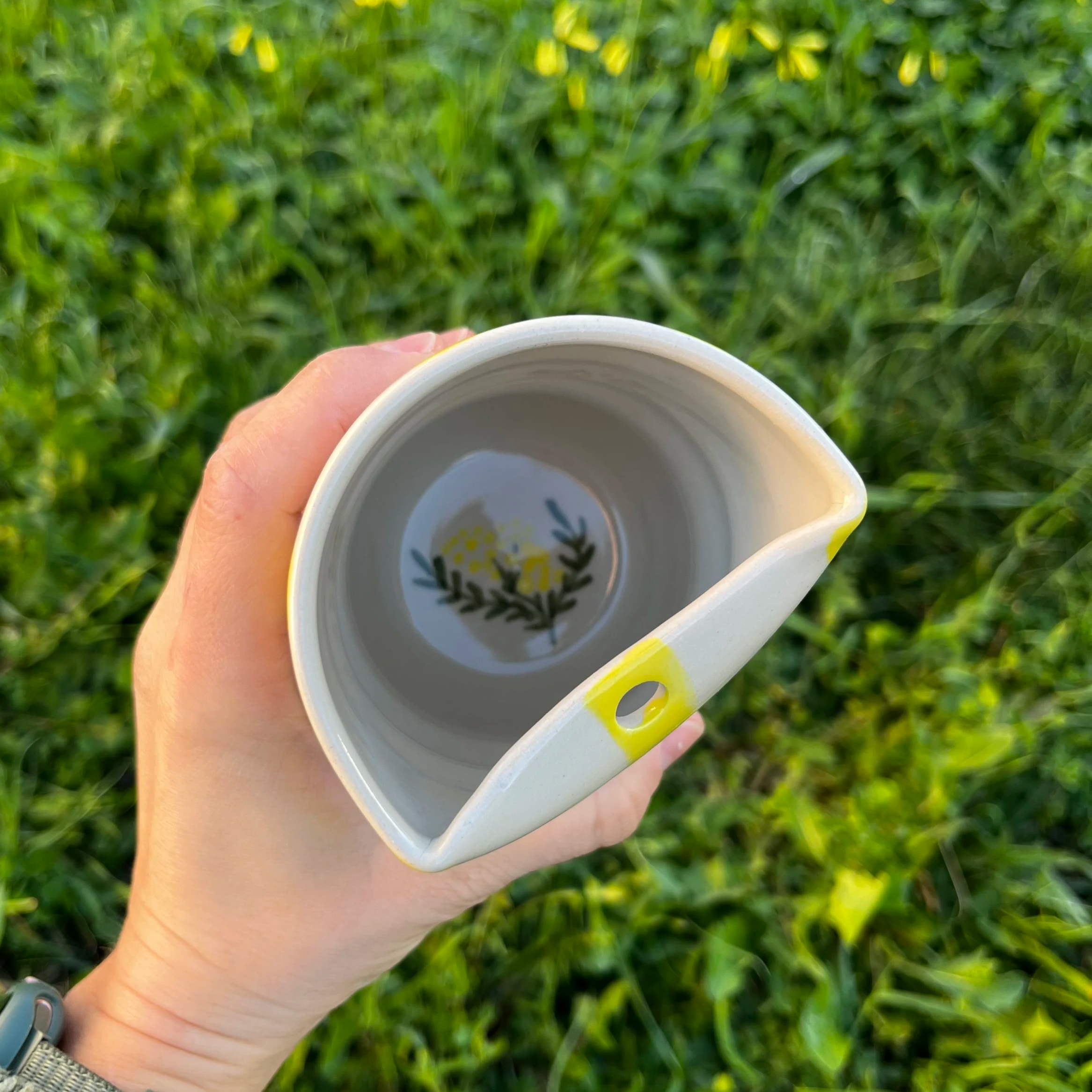 Mug artisanal Mimosa en céramique avec paille en verre faite à Vallauris