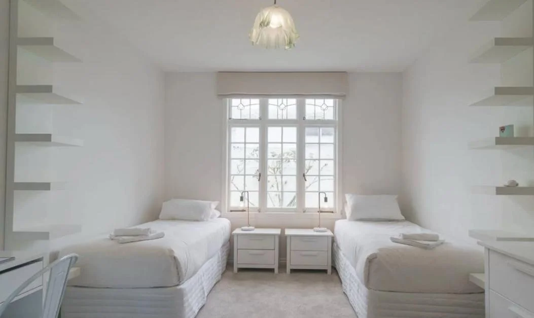 Twin bedroom - can convert into super king bed (downstairs)